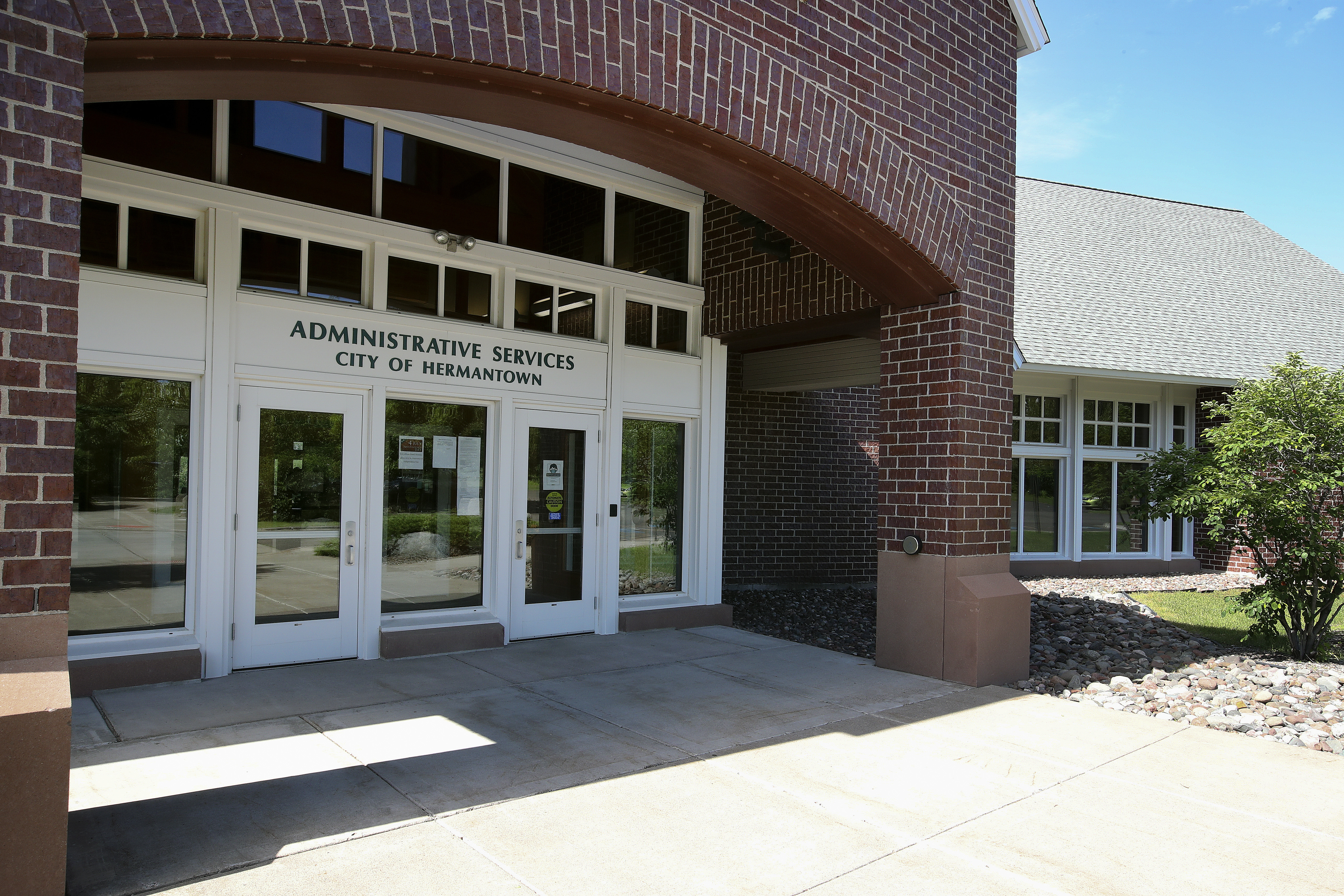 New Hermantown councilors sworn in; Hauschild resigns to begin Senate term - Vimarsana News