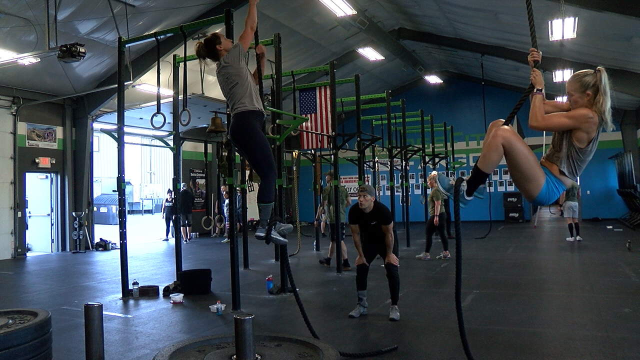 Crossfit Fargo honors Veterans, Remembers 9/11 with 24 hour workout marathon - Vimarsana News