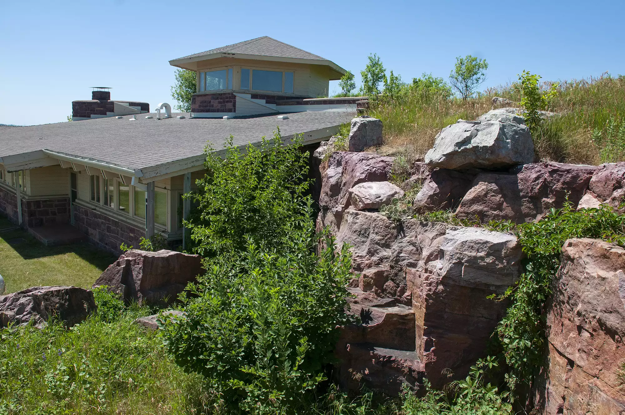 Preservation group hopes to reignite conversations with DNR about fate of Manfred House - Vimarsana News