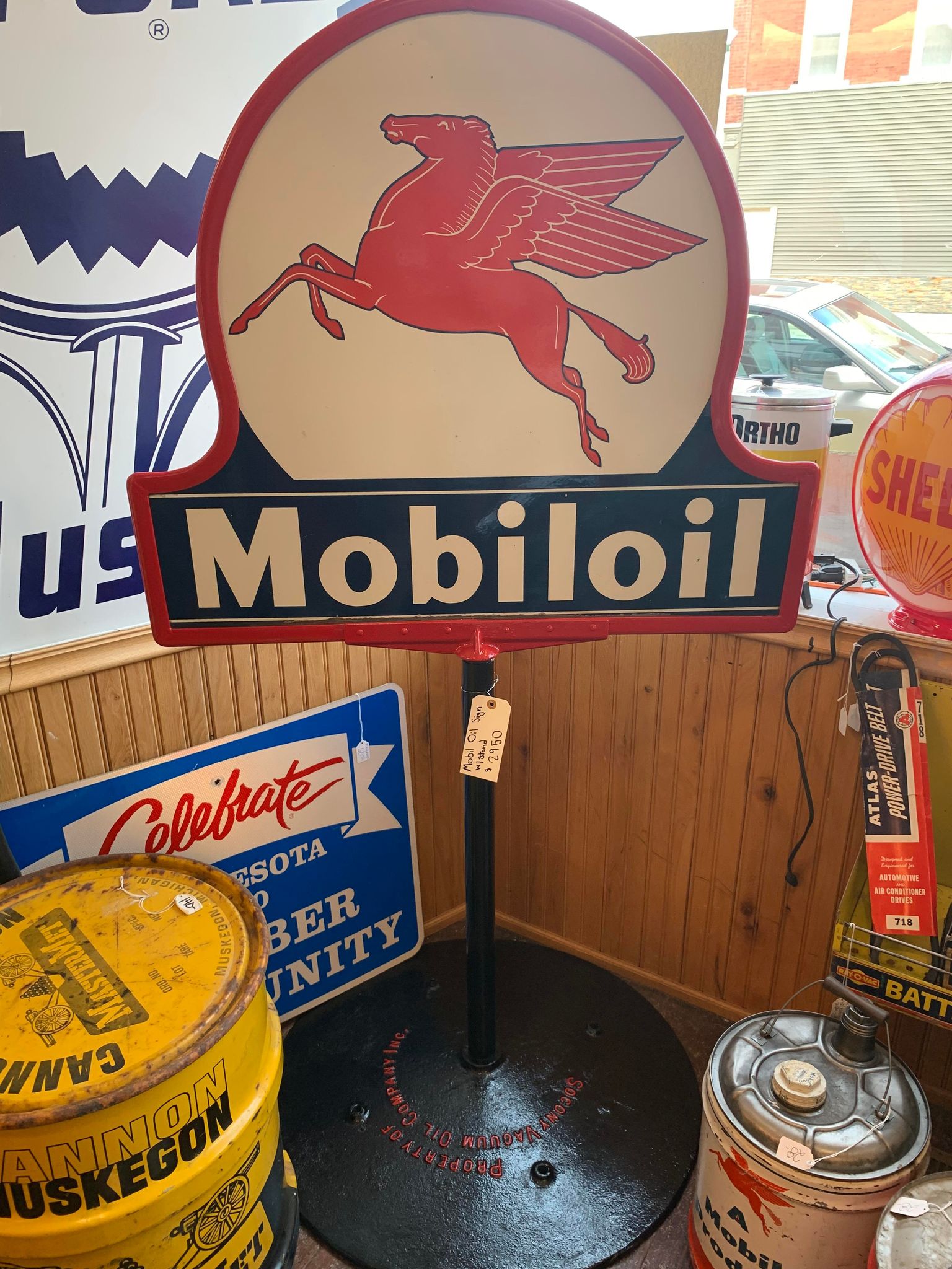Gasoline, oil signs driven to the top of the collectors' market - Vimarsana News