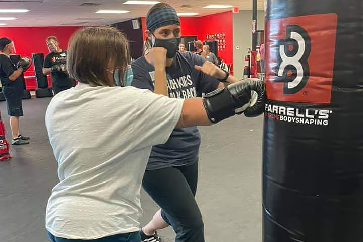 Rochester extreme fitness program partners with national nonprofit to teach kickboxing - Vimarsana News