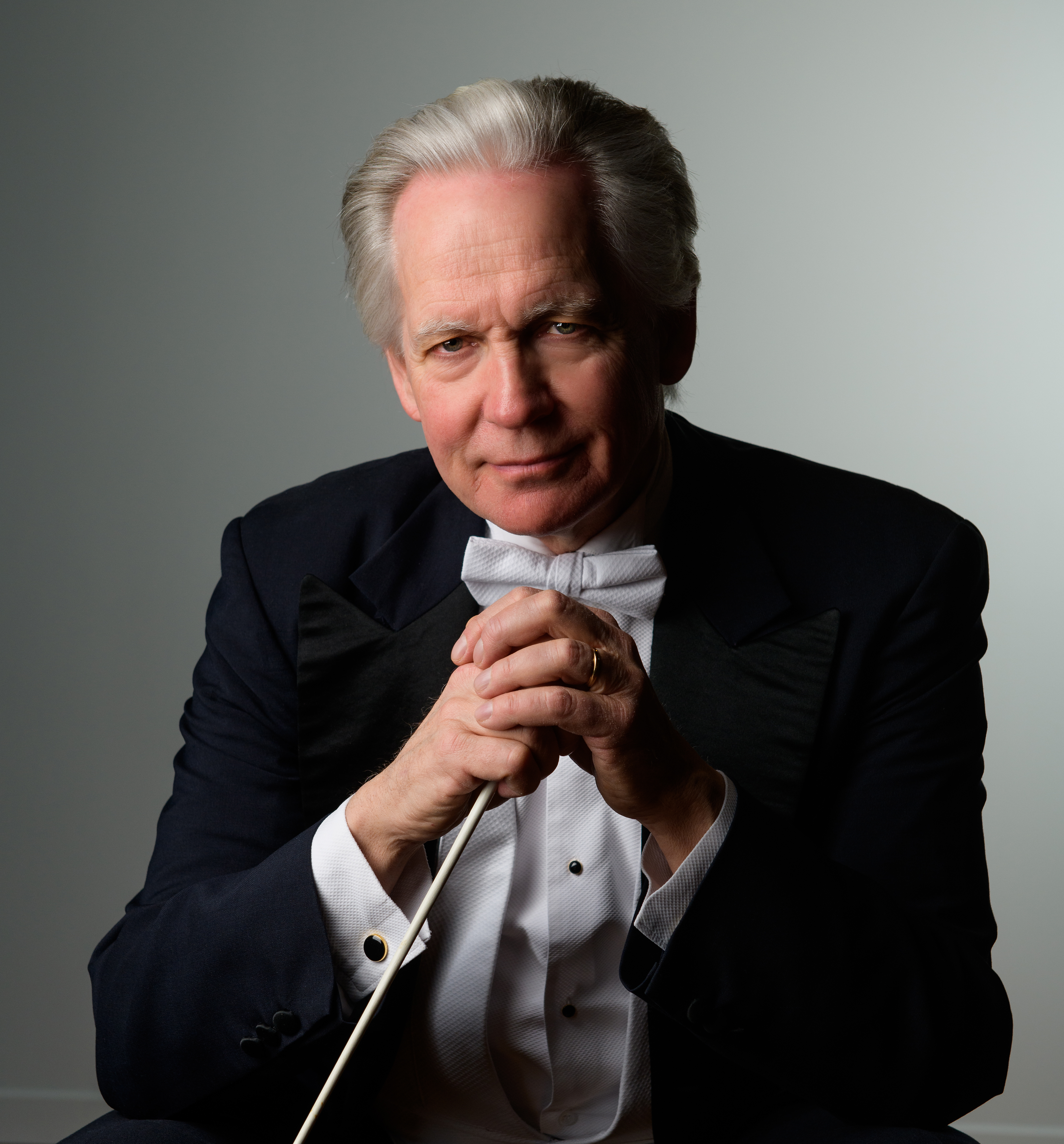 Symphony director to leave after 42 years - Vimarsana News