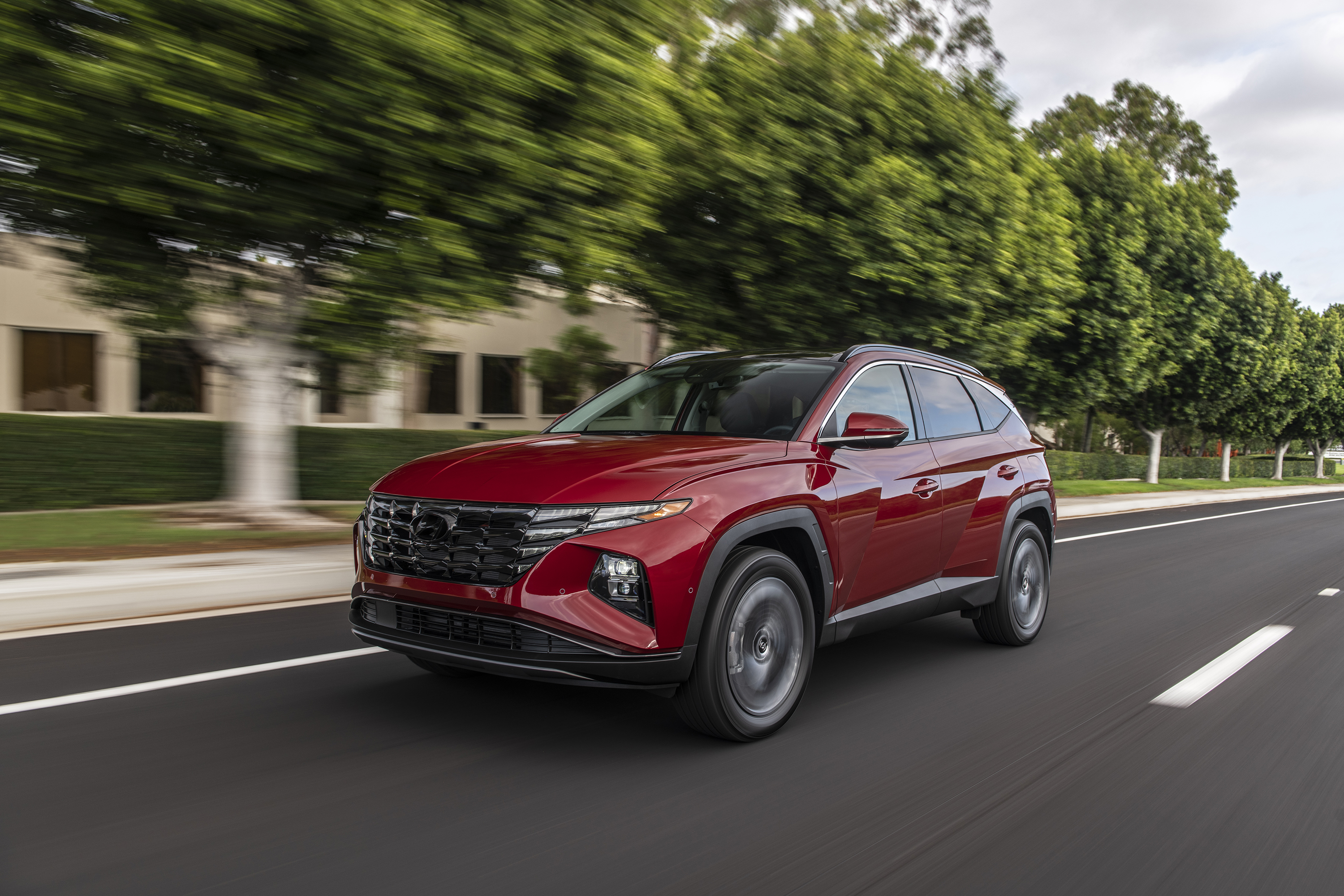Auto review: Hyundai Tucson leaps forward with bold, new design - Vimarsana News