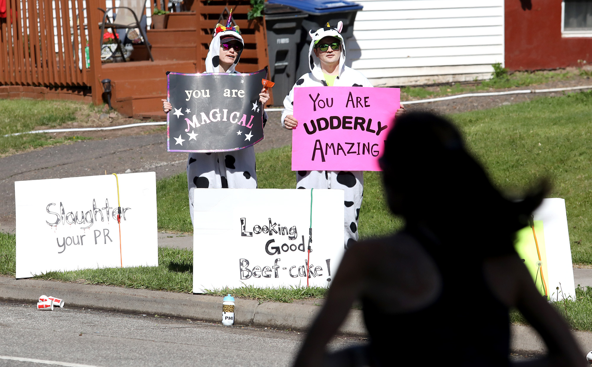 'Udder' enthusiasm on Grandma's Marathon sidelines - Vimarsana News