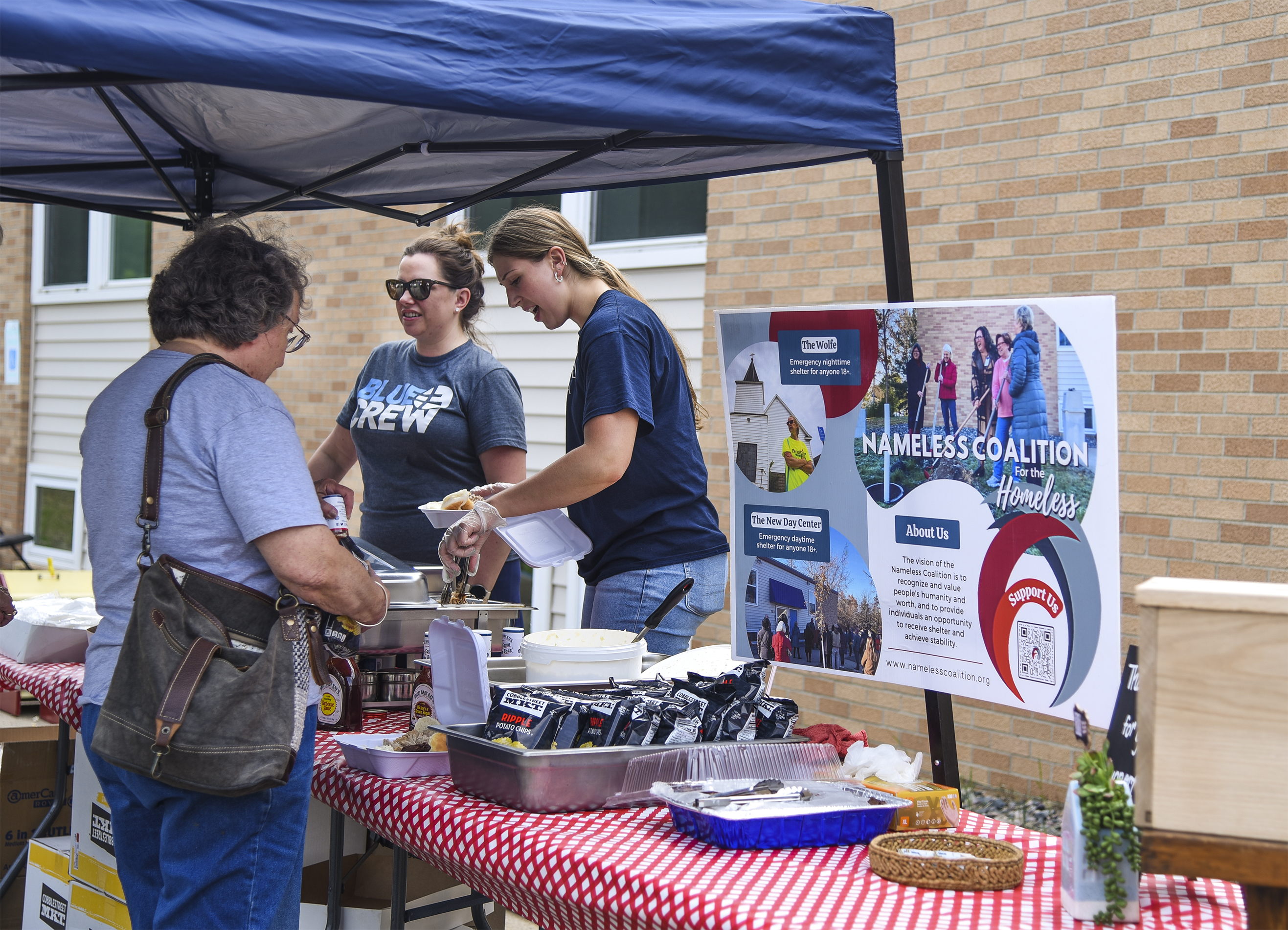 Pig Roast Fundraiser held to support The New Day Center in Bemidji - Vimarsana News