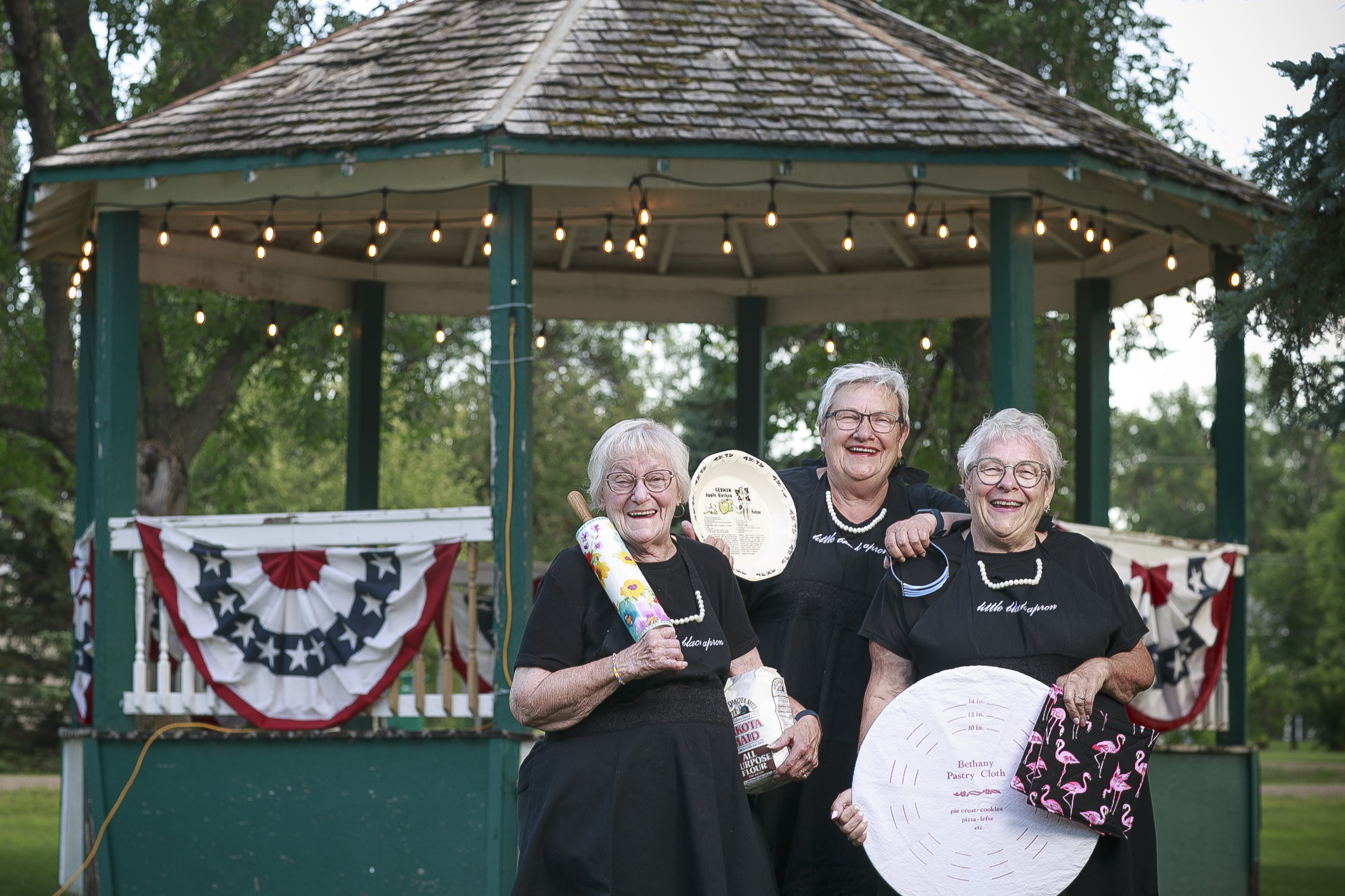 For sisters in Reynolds, N.D., raising funds for community is easy as pie - Vimarsana News