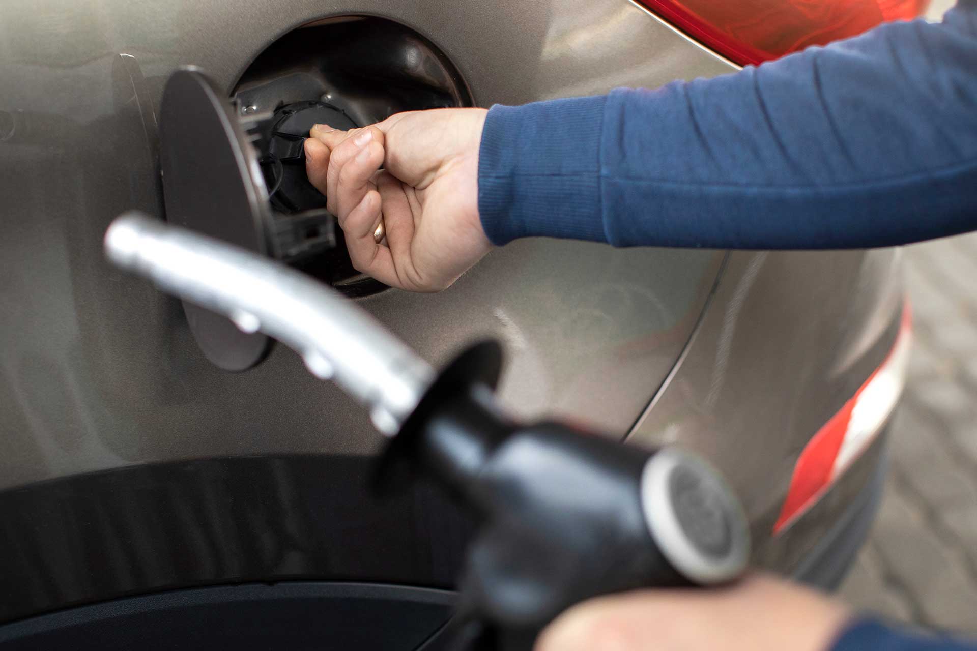 Seven tips to gas savings from AAA - Vimarsana News