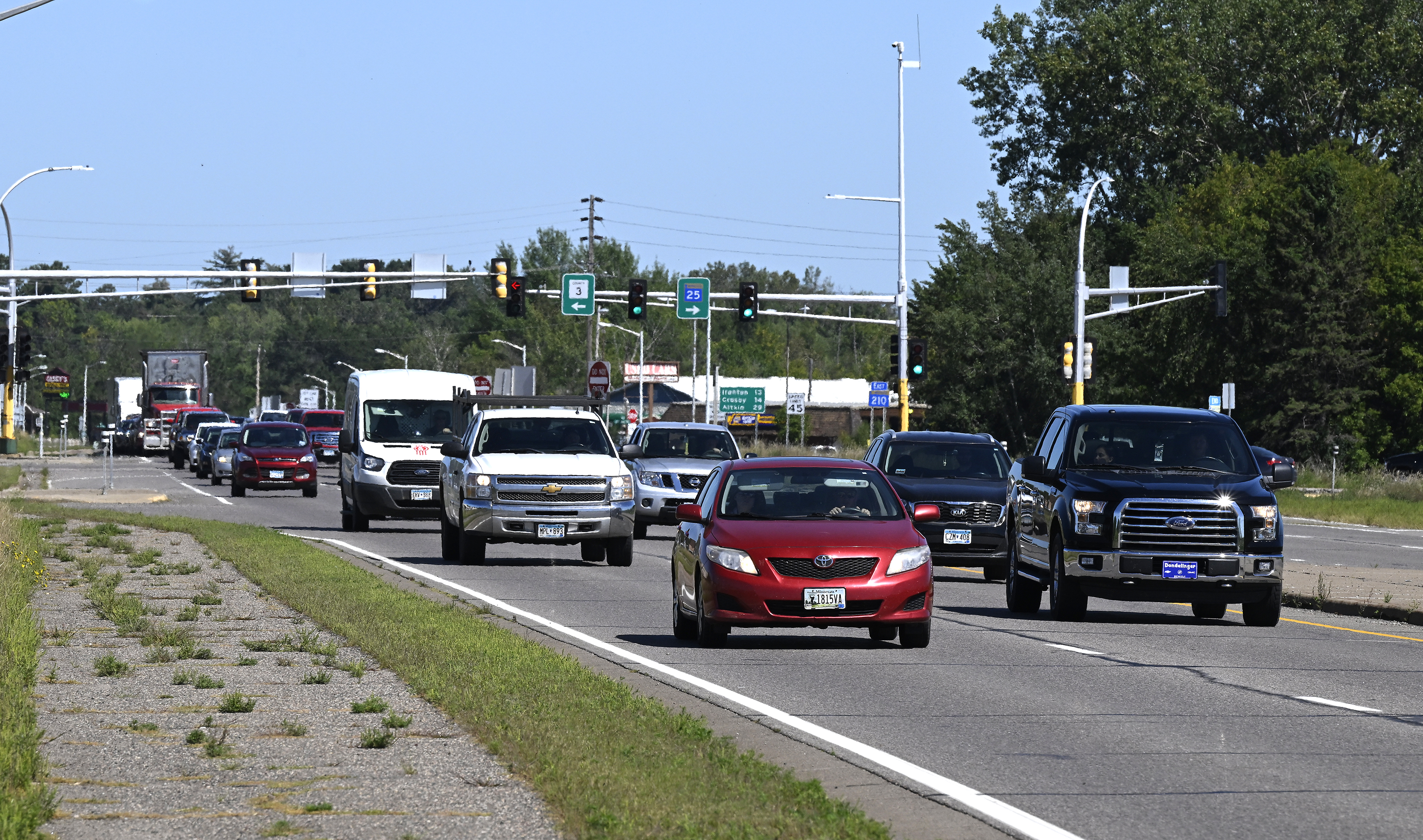 Roundabouts topic of concern for 2026 Highway 210 project - Vimarsana News
