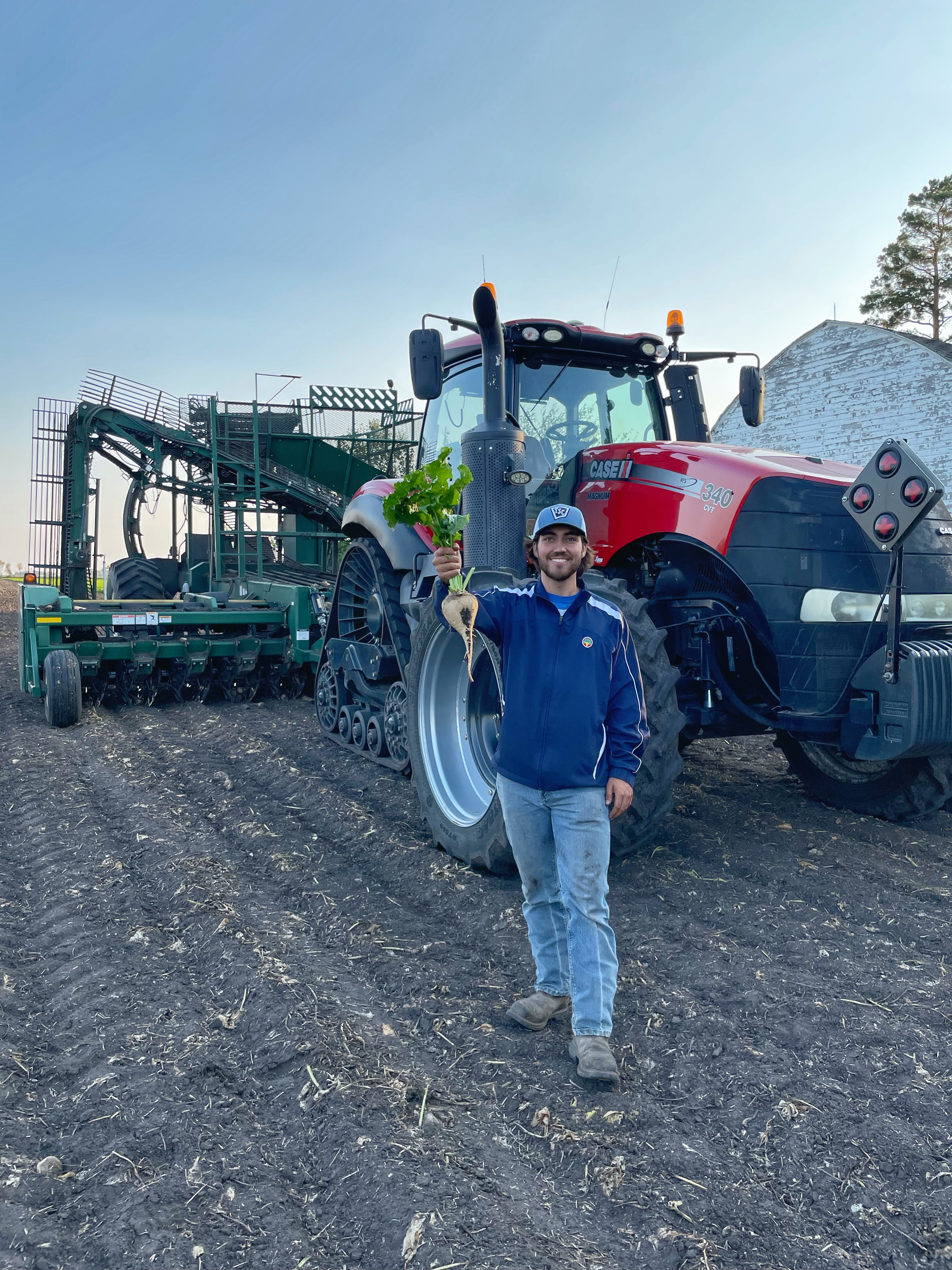 'Beet Farmin' Mitch' gives inside look at sugarbeet farming through YouTube - Vimarsana News