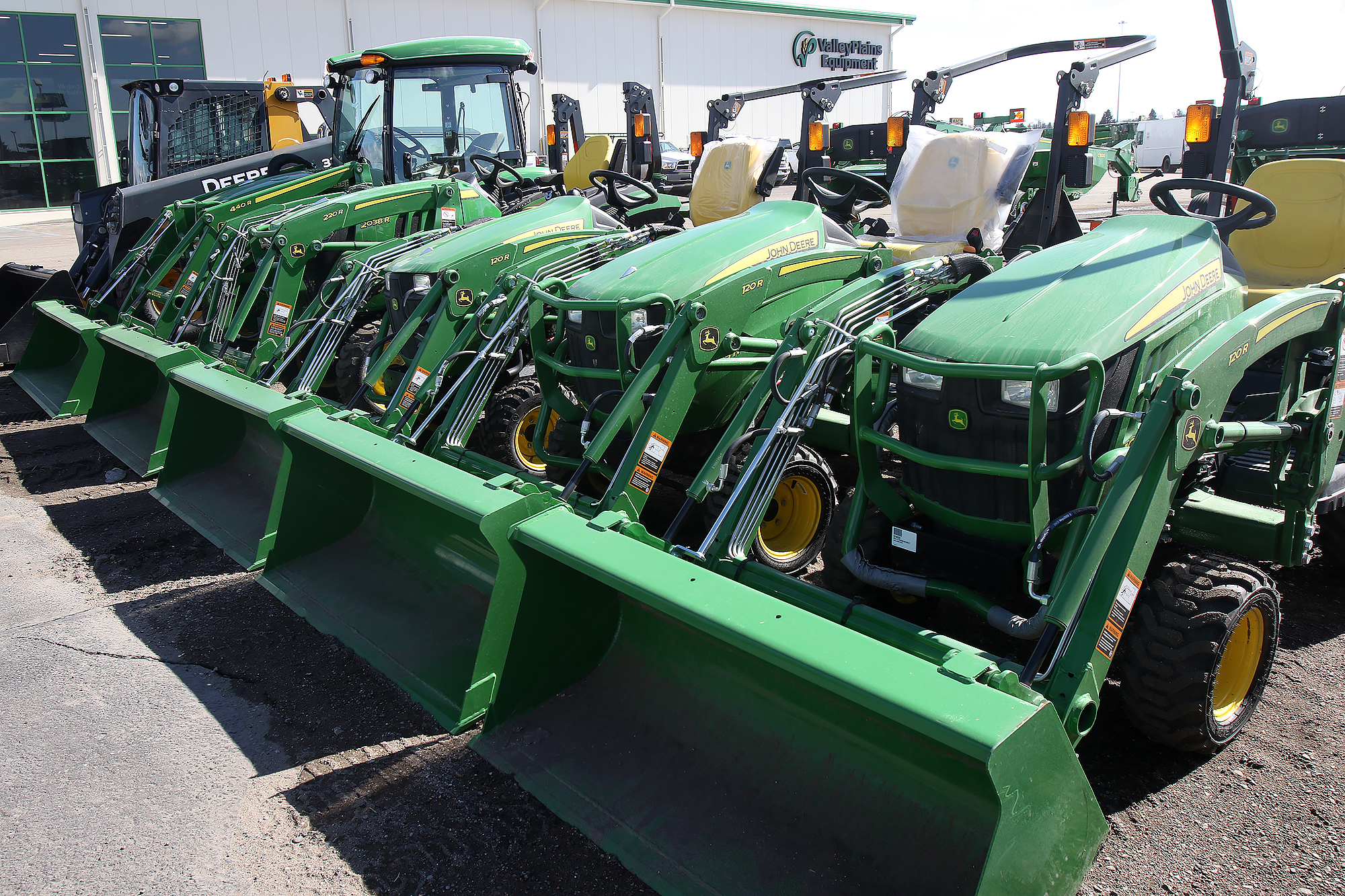 Valley Plains Equipment expanding its selection for customers - Vimarsana News