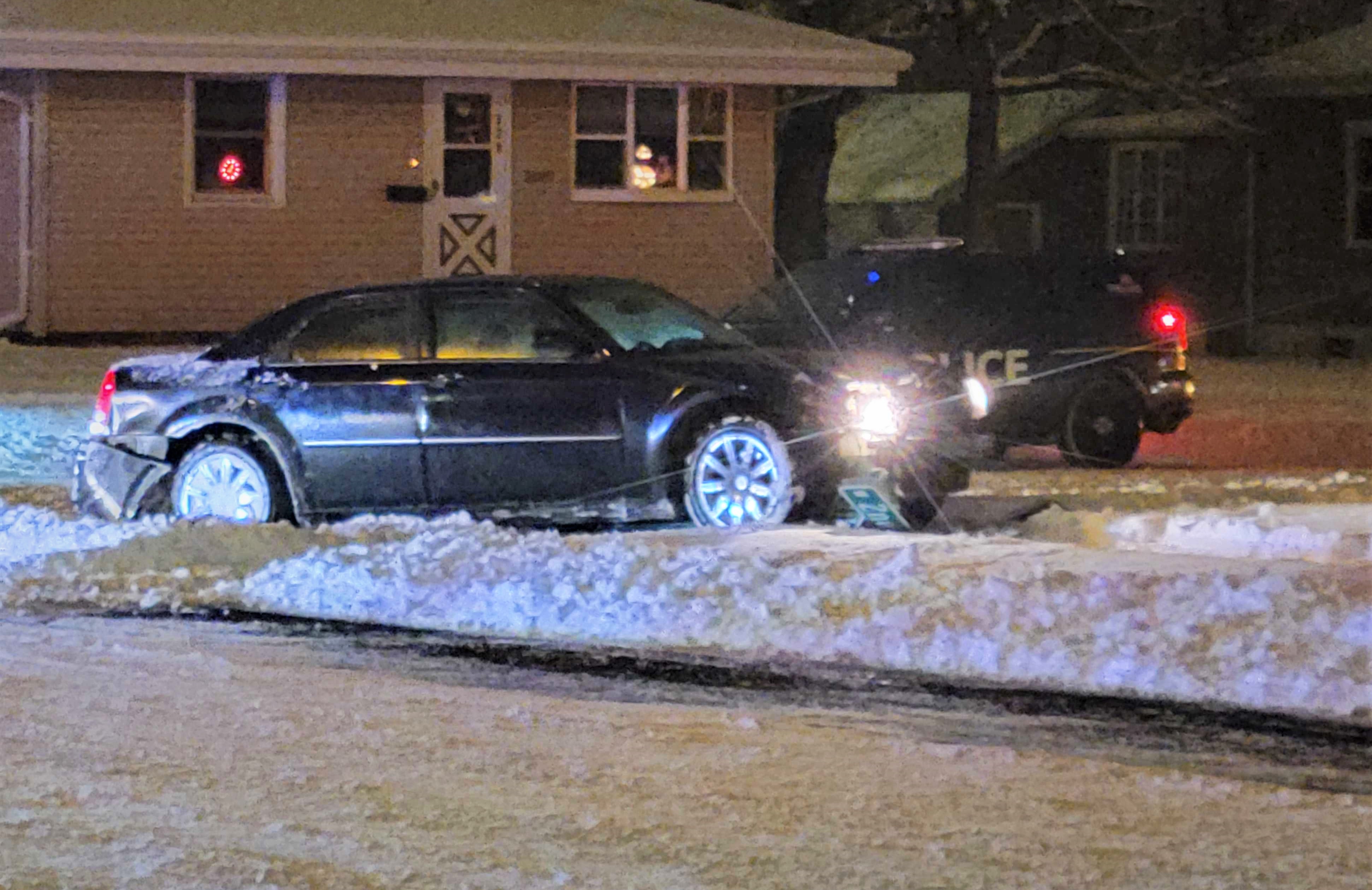 Sioux Falls man sentenced to prison for pursuit through Mitchell that caused vehicle crash, property damage - Vimarsana News