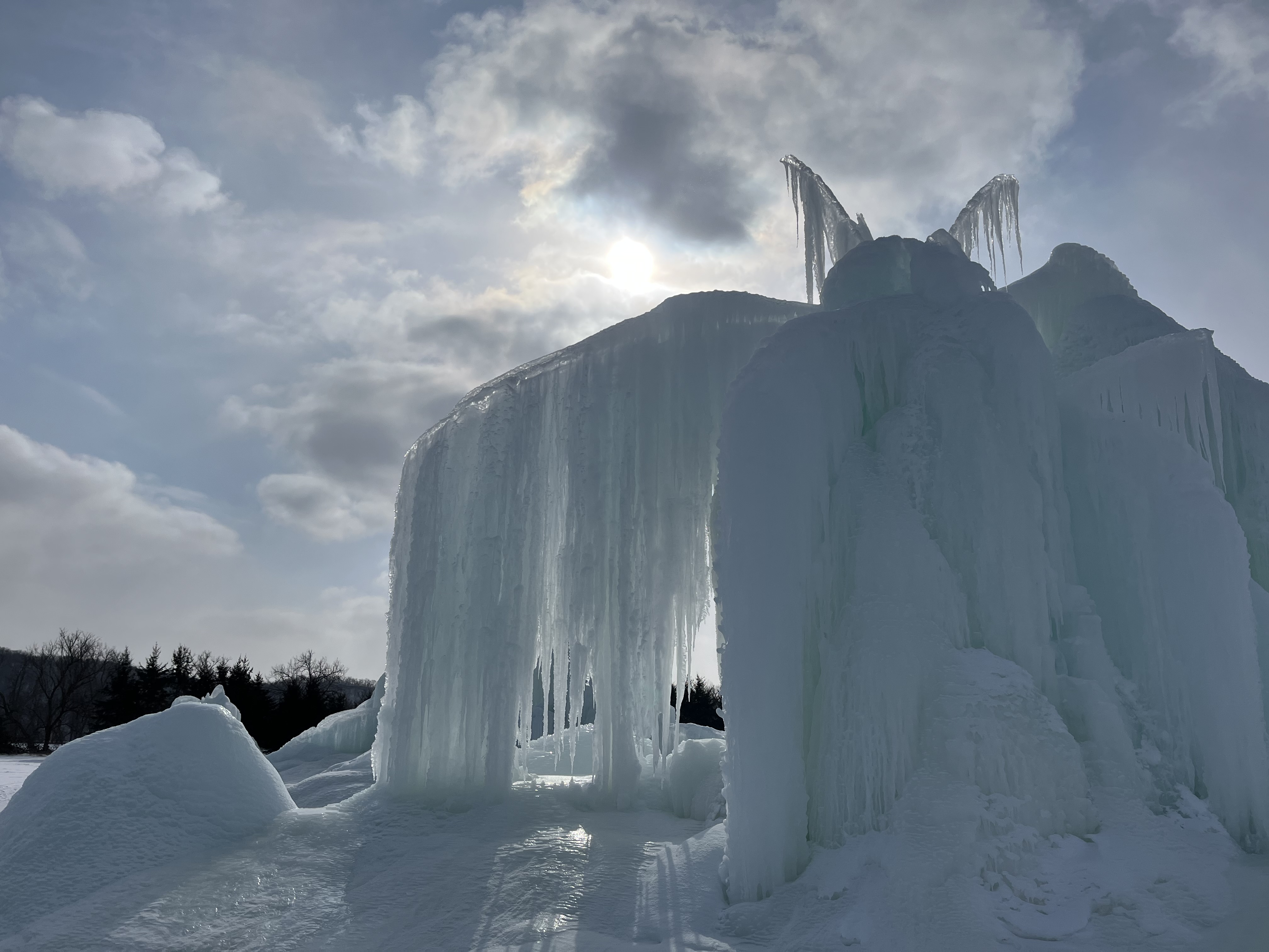 Cold creativity - Vimarsana News