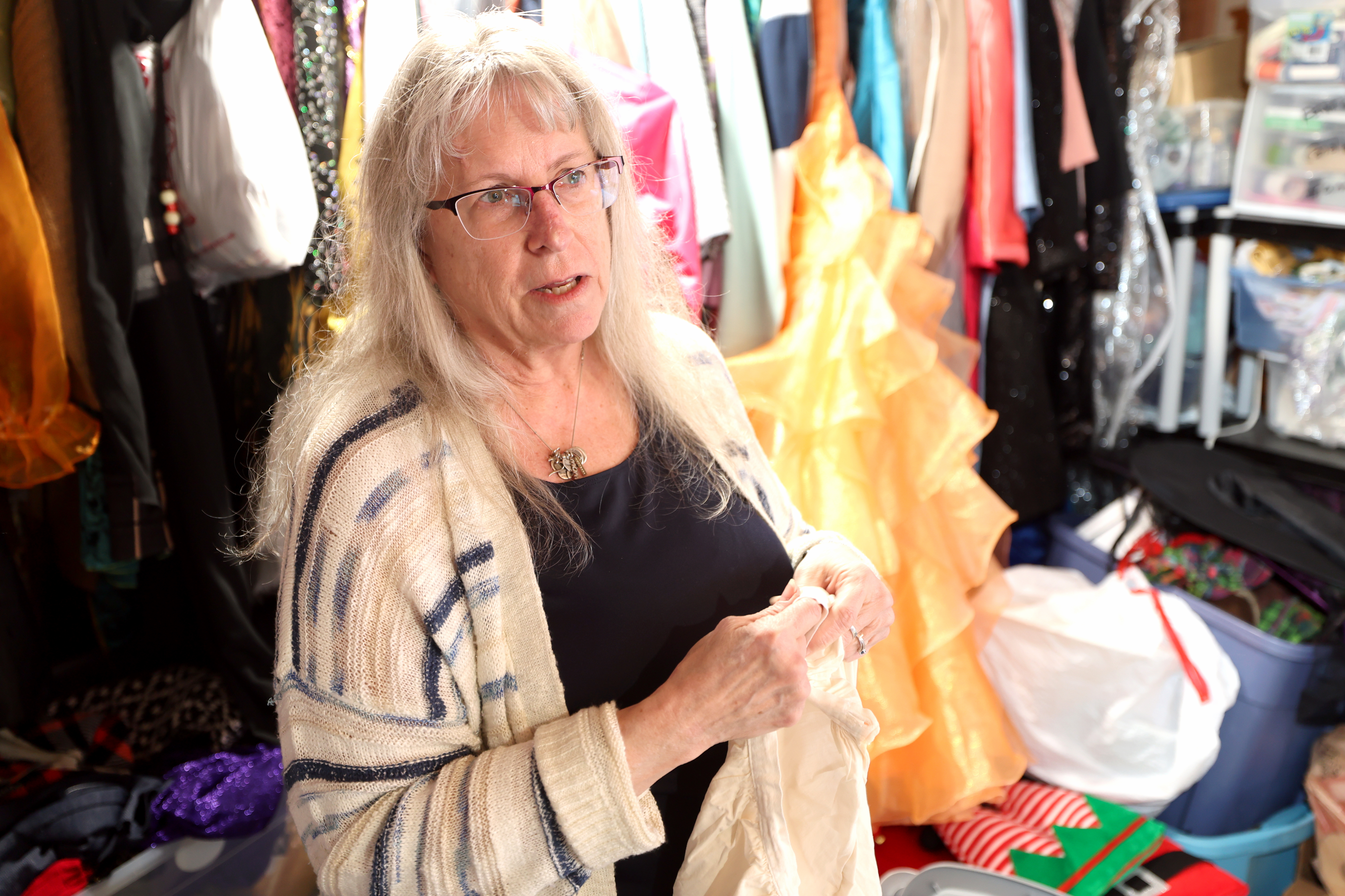 Still playing dress-up: Hatton woman uses style shows to share her love for vintage fashion - Vimarsana News