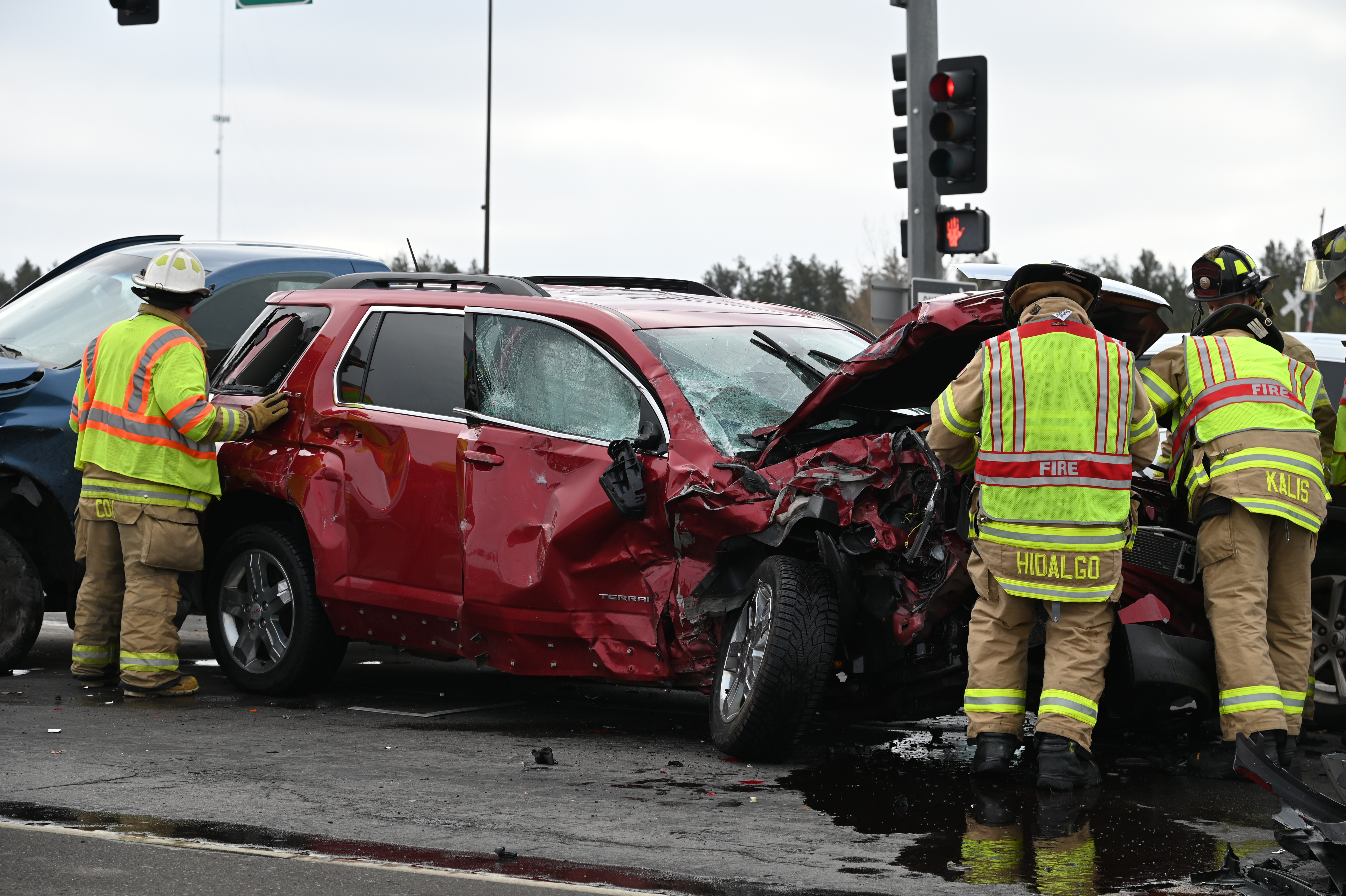 Highway 210 crash involves 5 vehicles, multiple injuries - Vimarsana News