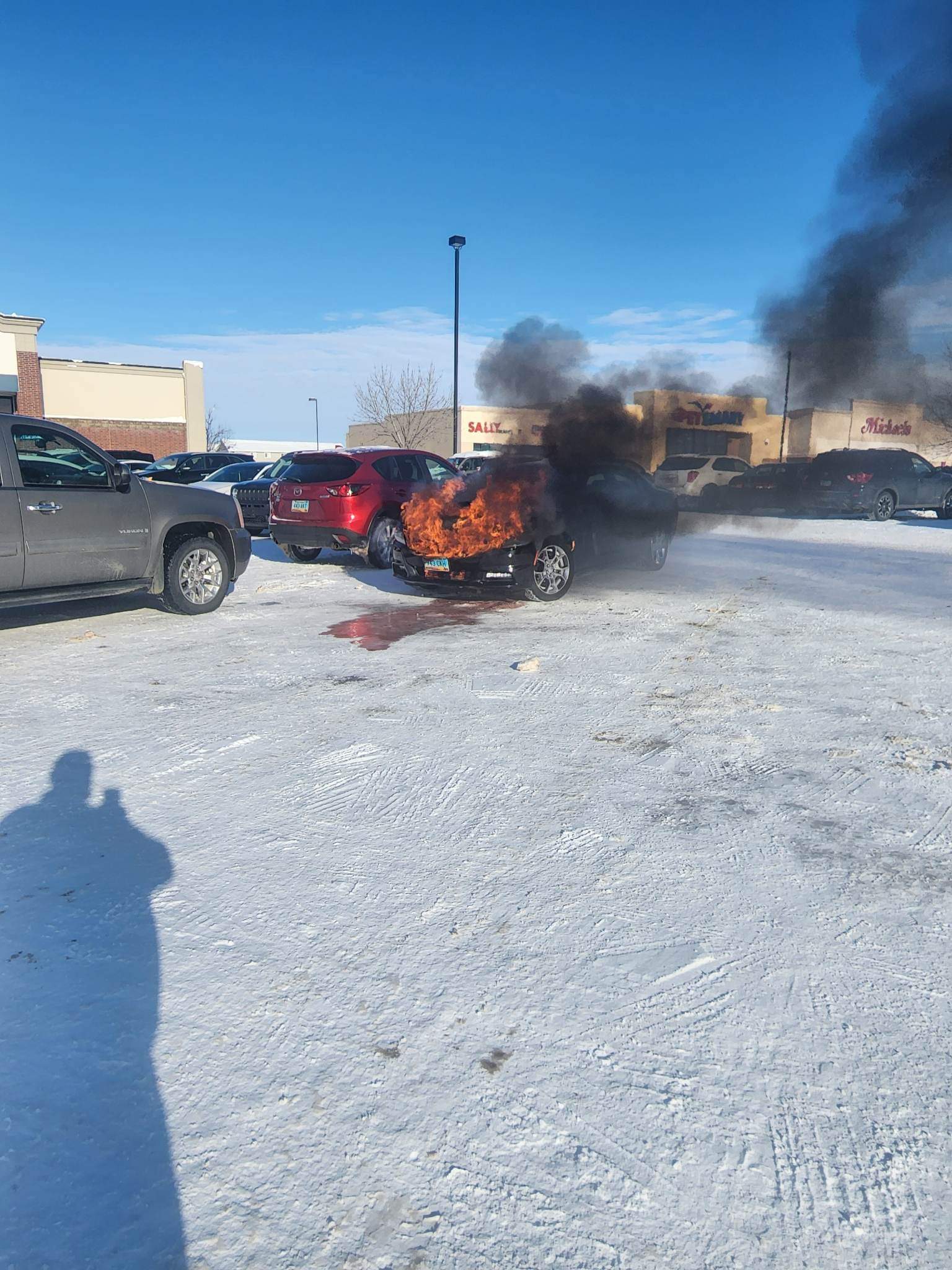 Right Place, Right Time, Right Person: Good Samaritan makes car fire a little less stressful for owner - Vimarsana News