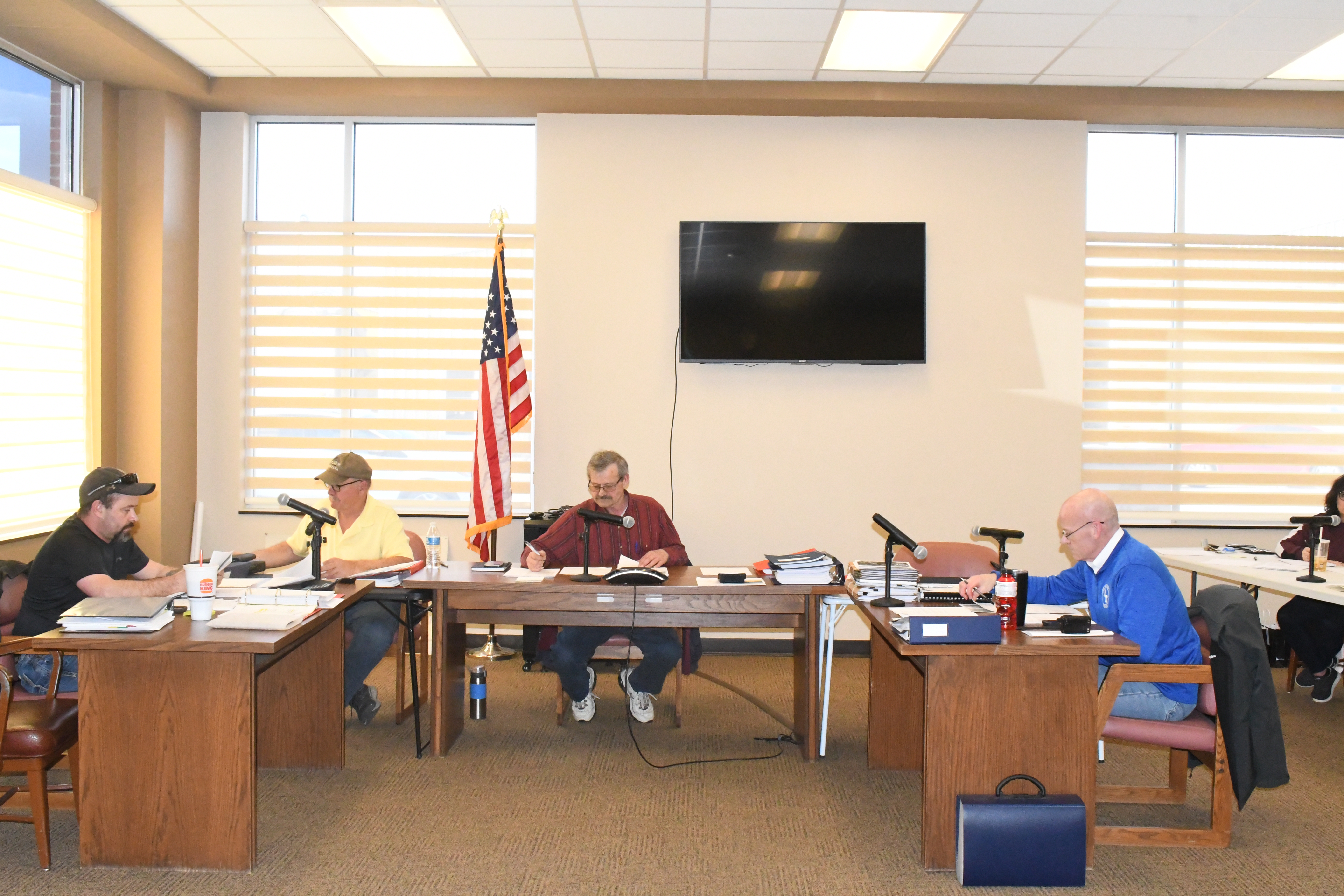City of Richardton discusses land ordinance, street parking - Vimarsana News