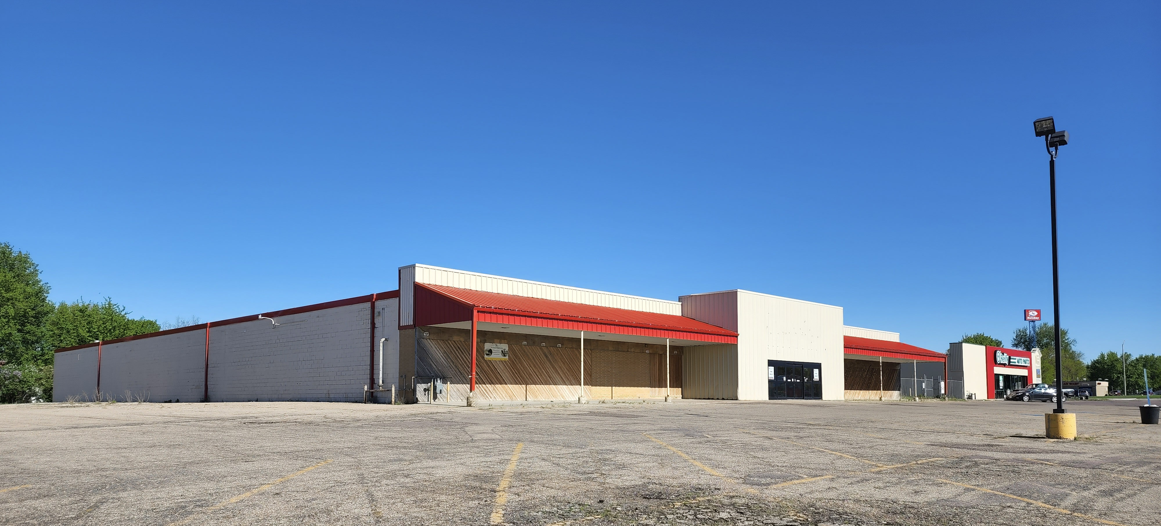 Owners of former Runnings property want to sell it again - Vimarsana News