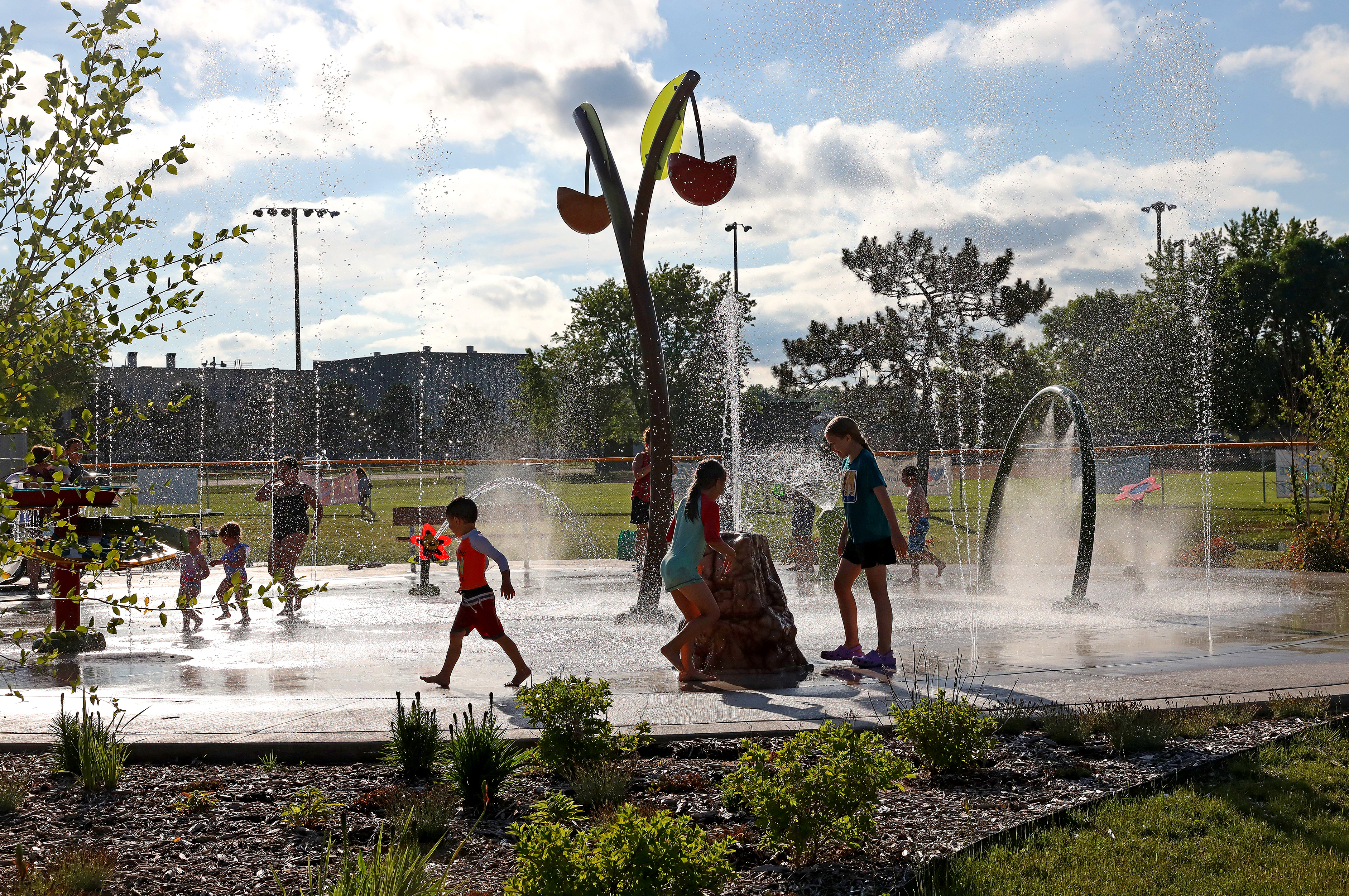 Brainerd hosts free summer celebration at Memorial Park - Vimarsana News