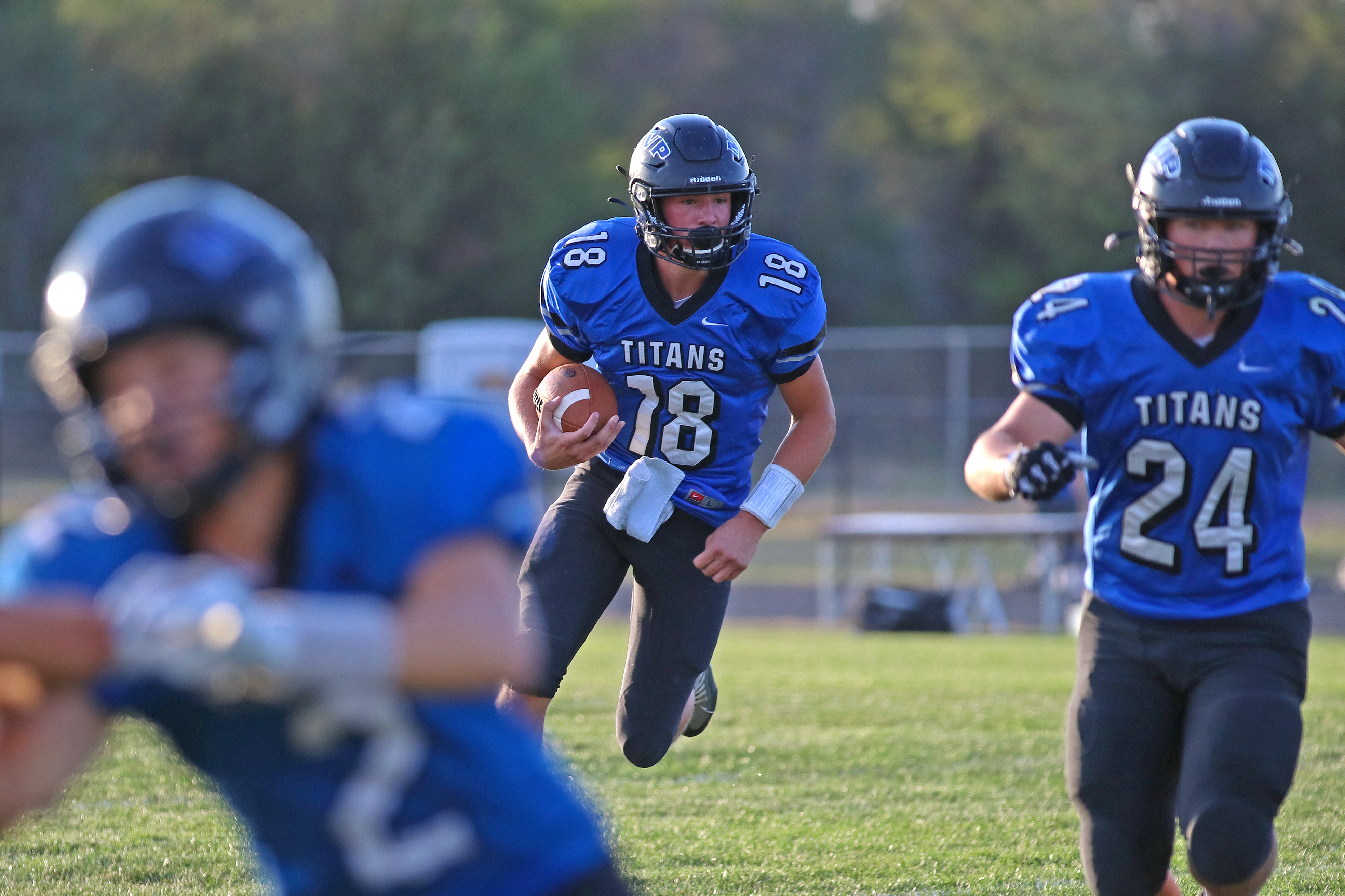 Mount Vernon/Plankinton's Reed Rus commits to University of South Dakota football - Vimarsana News