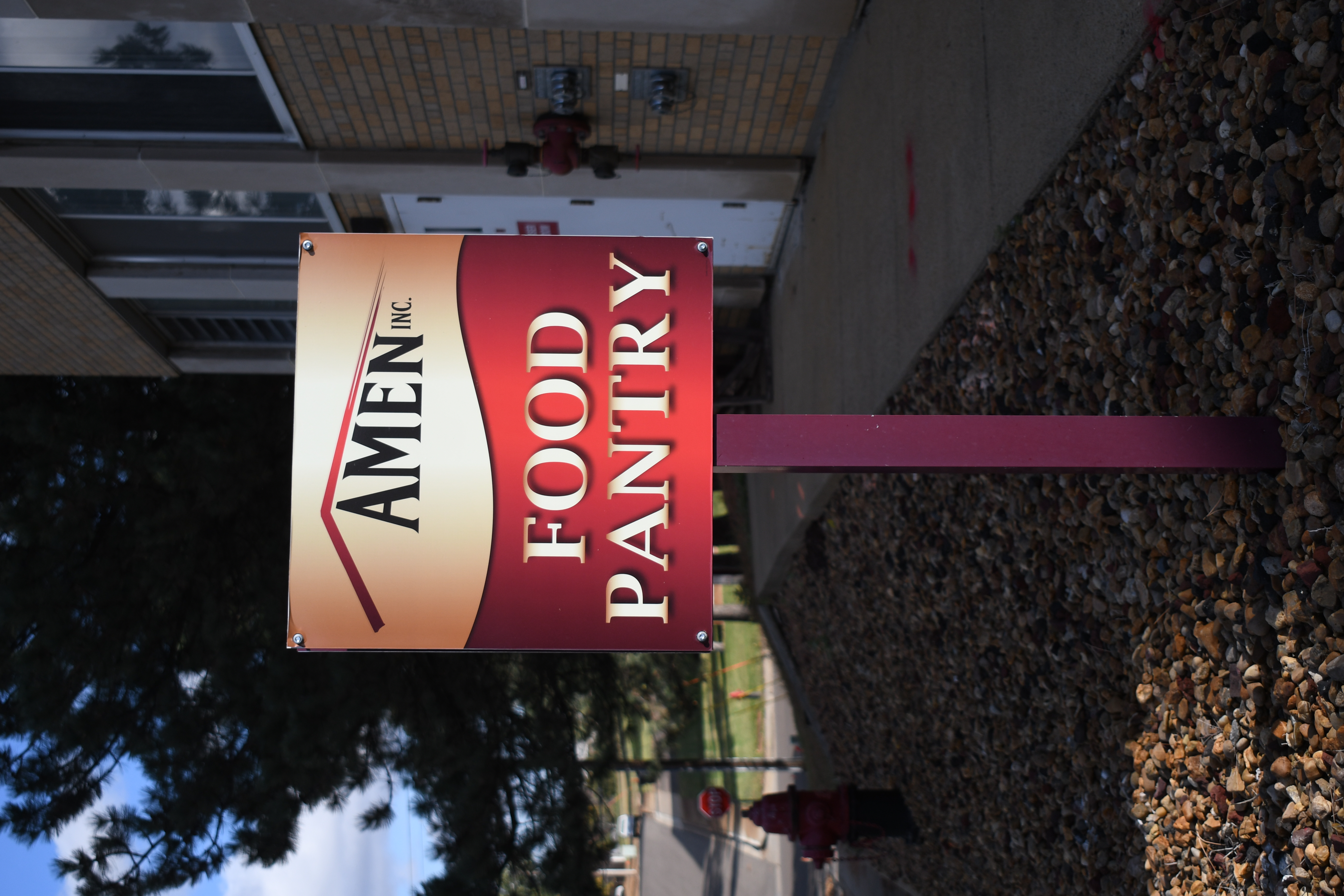 Western Edge community replenishes AMEN Food Pantry with 1,000 pounds of food - Vimarsana News