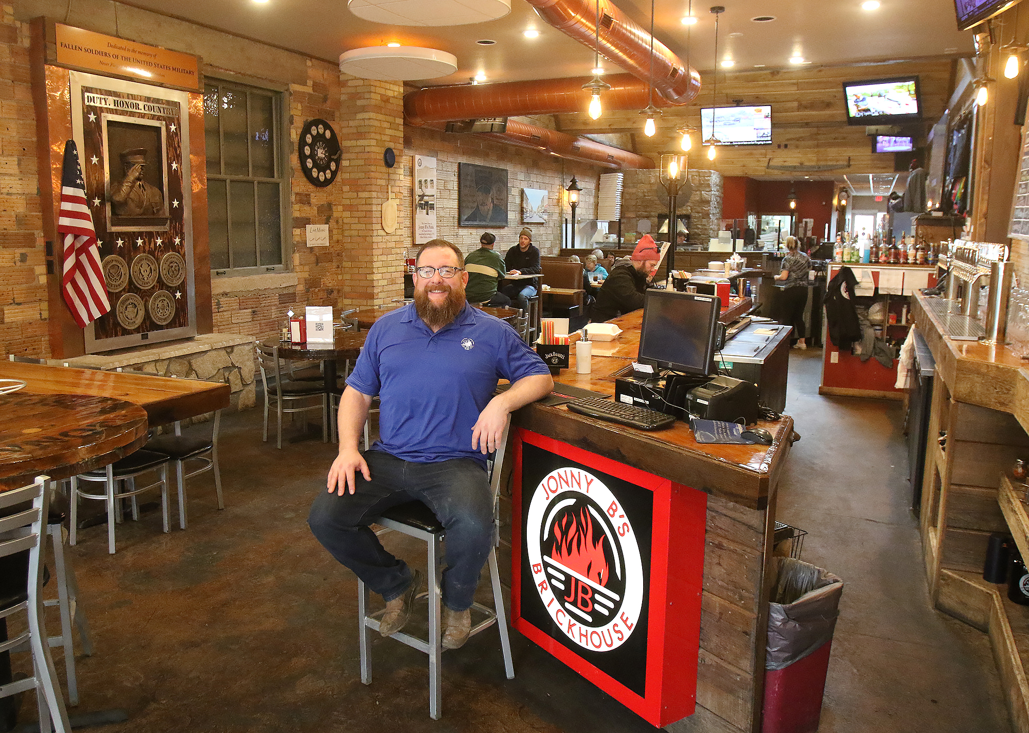 Jonny B's Brickhouse gives back to community, uses local items - Vimarsana News