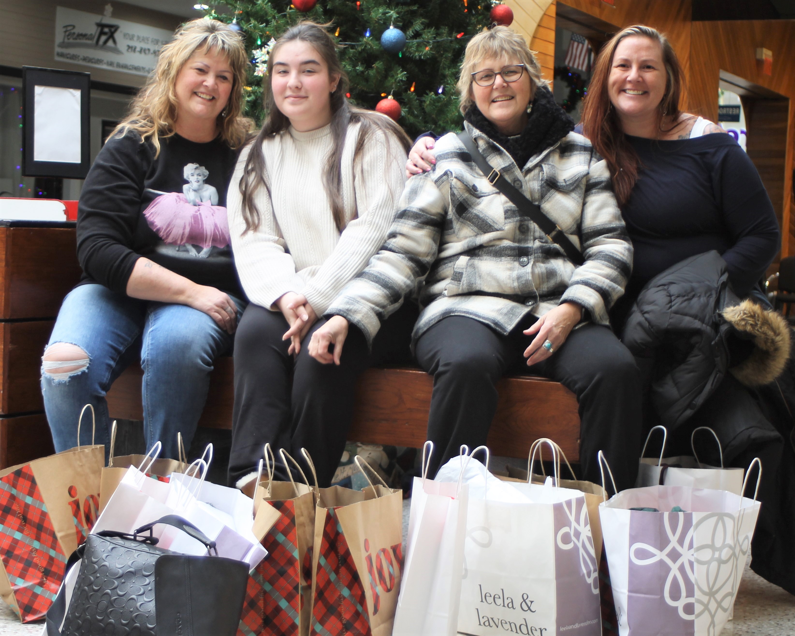 Shoppers and shop owners rave about Pink Friday - Vimarsana News