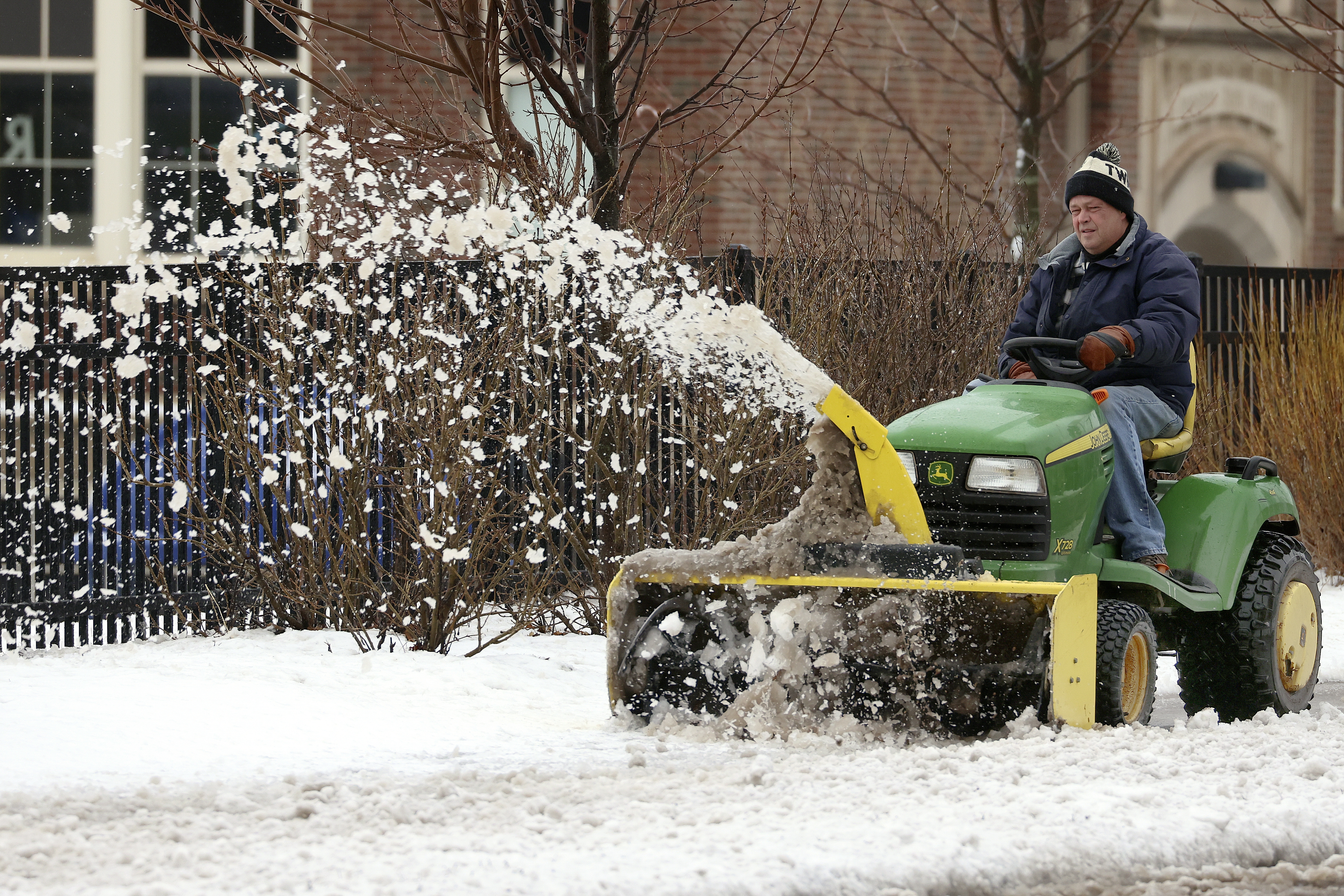 Isabella gets a foot of snow; rain continues across Northland - Vimarsana News