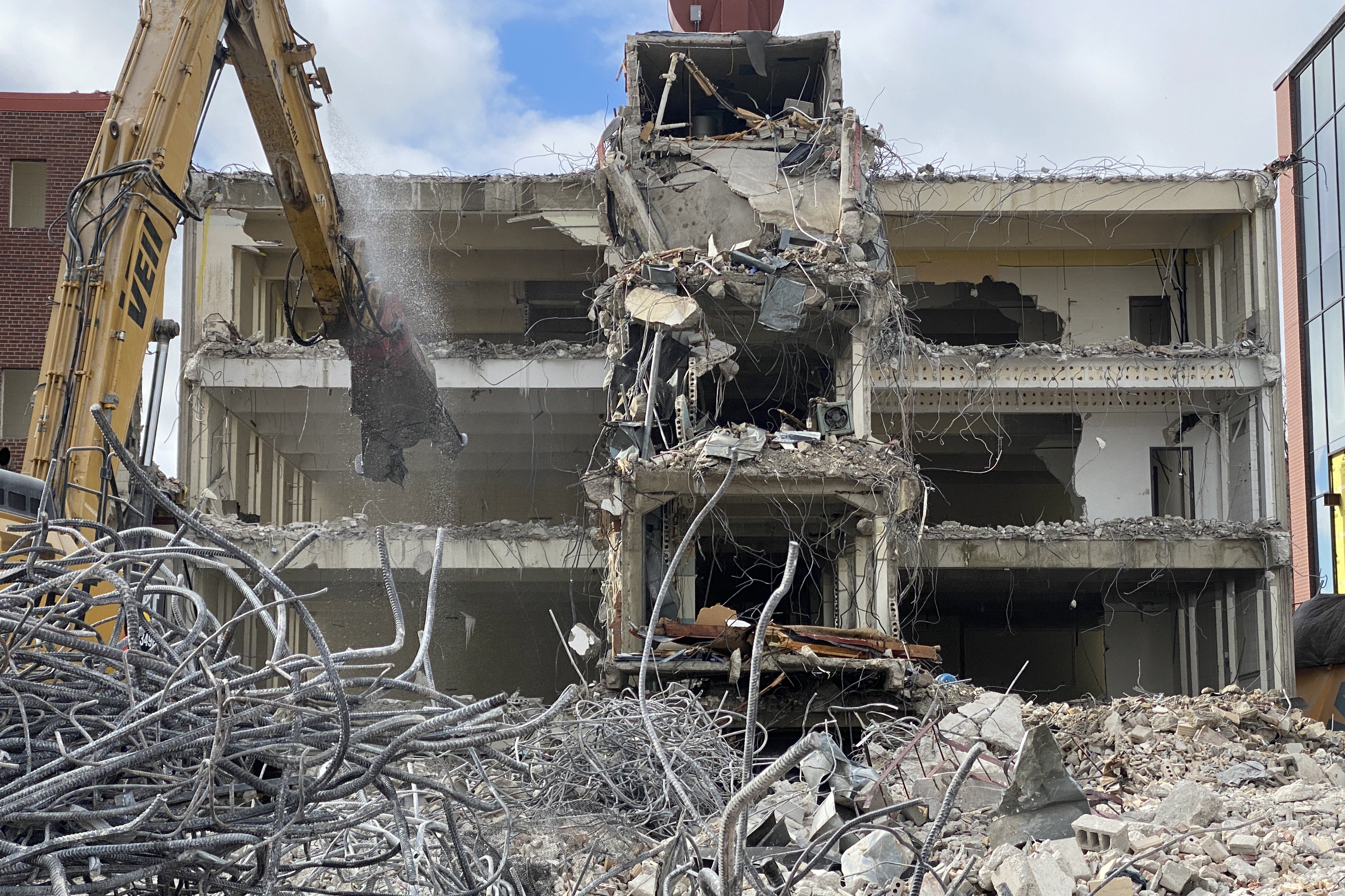 As Dunbar razing wraps up, NDSU looks to create greenspace, connect more buildings with skywalks - Vimarsana News