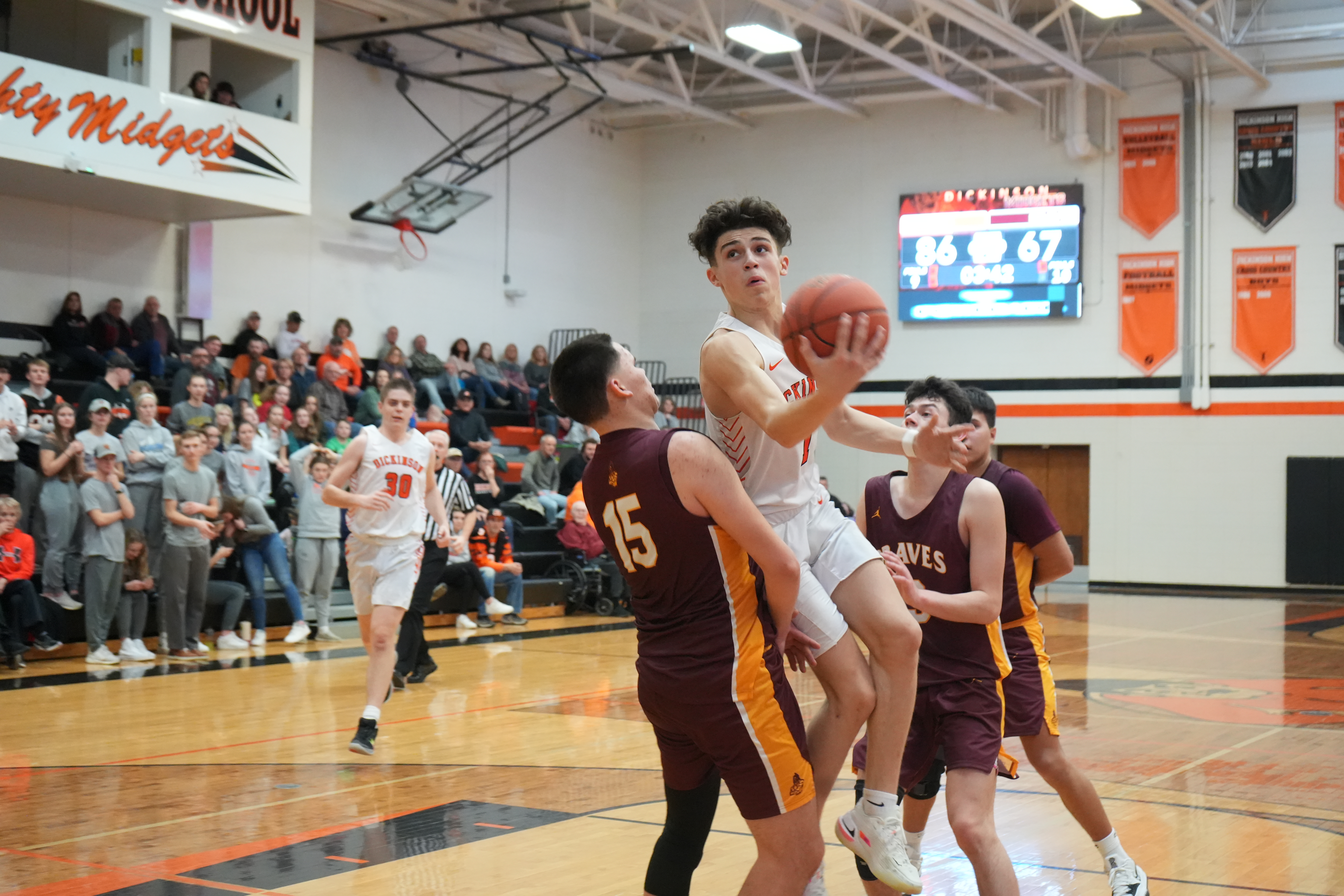 Hauck breaks Dickinson's single-game scoring record, Boys avenge loss to Braves - The Dickinson Press | News, weather, sports from Dickinson North Dakota - Vimarsana News