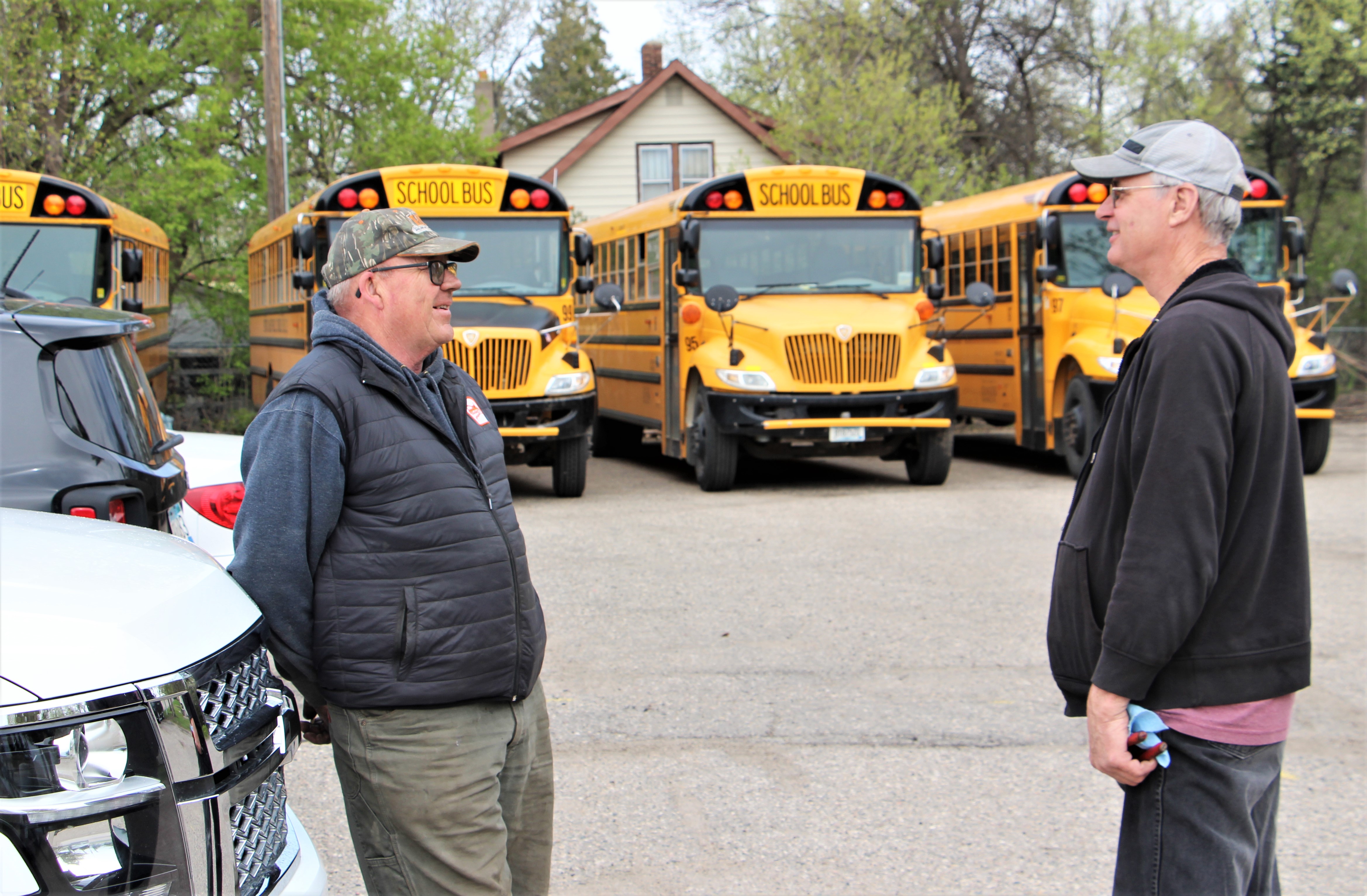 Bus rout: Olander edges out competition to buy county highway complex - Vimarsana News