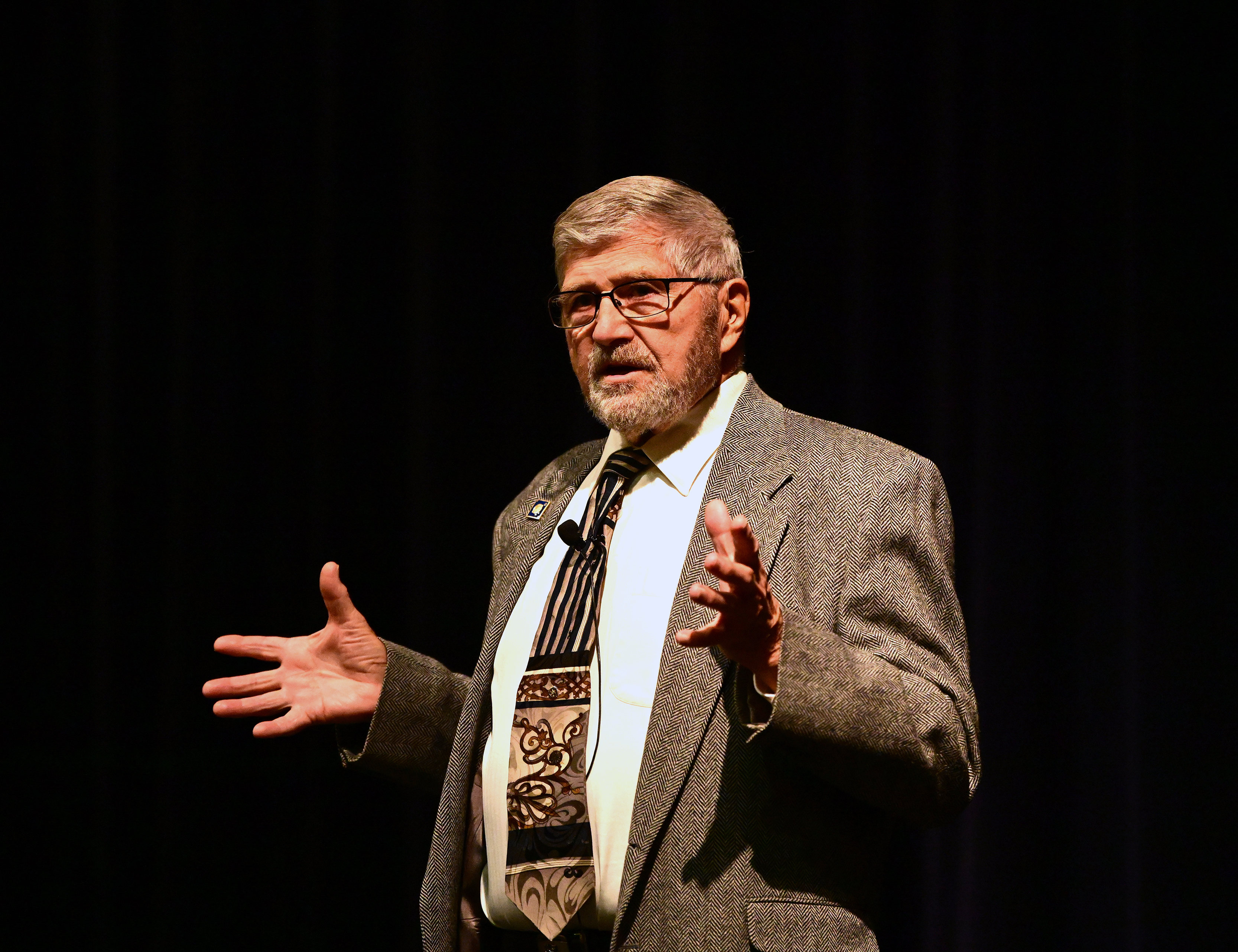 Former CLC instructor, veteran talks about Constitution at Rosenmeier forum - Vimarsana News