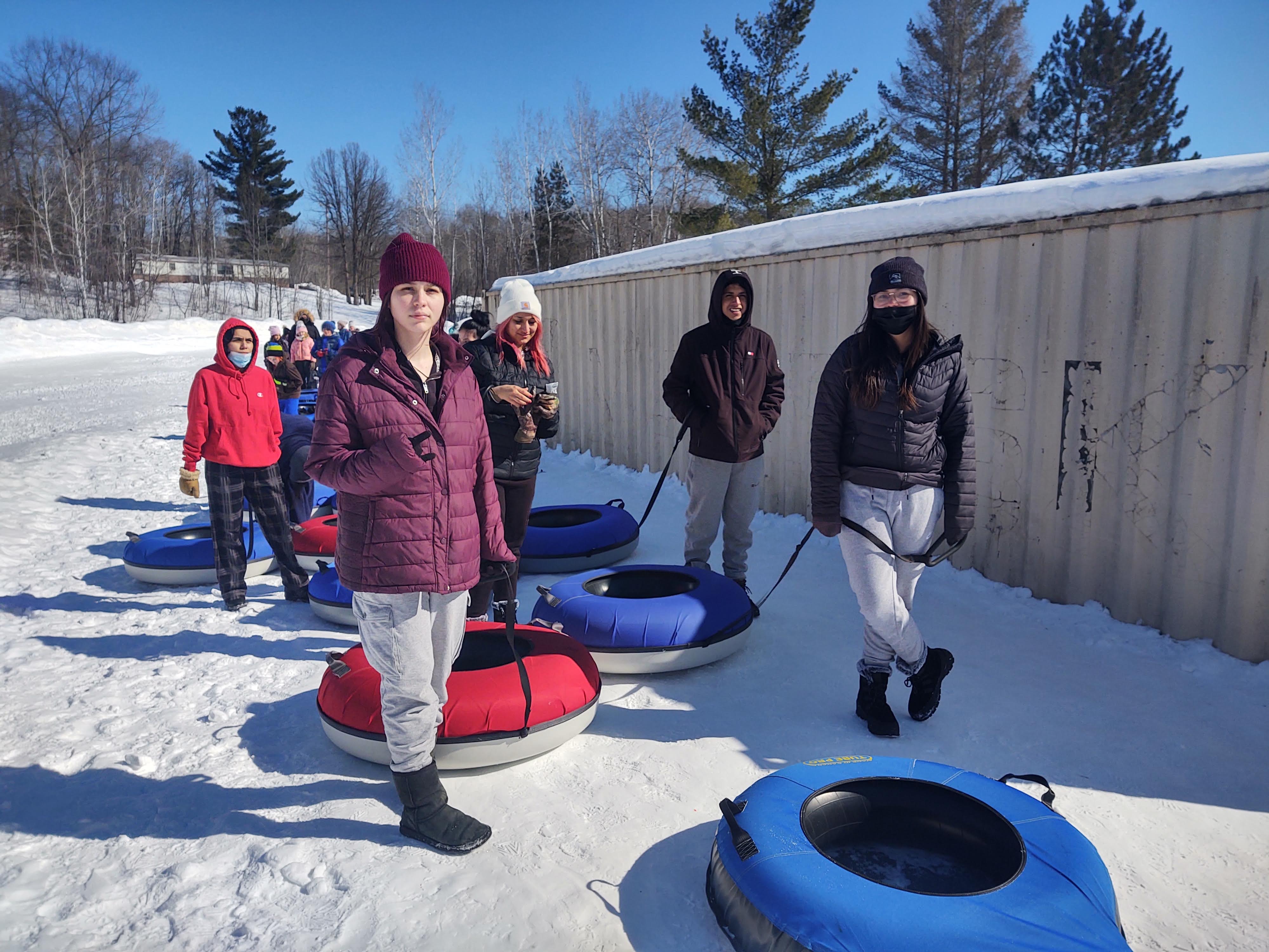 Bug-O-Nay-Ge-Shig High School students go tubing - Vimarsana News