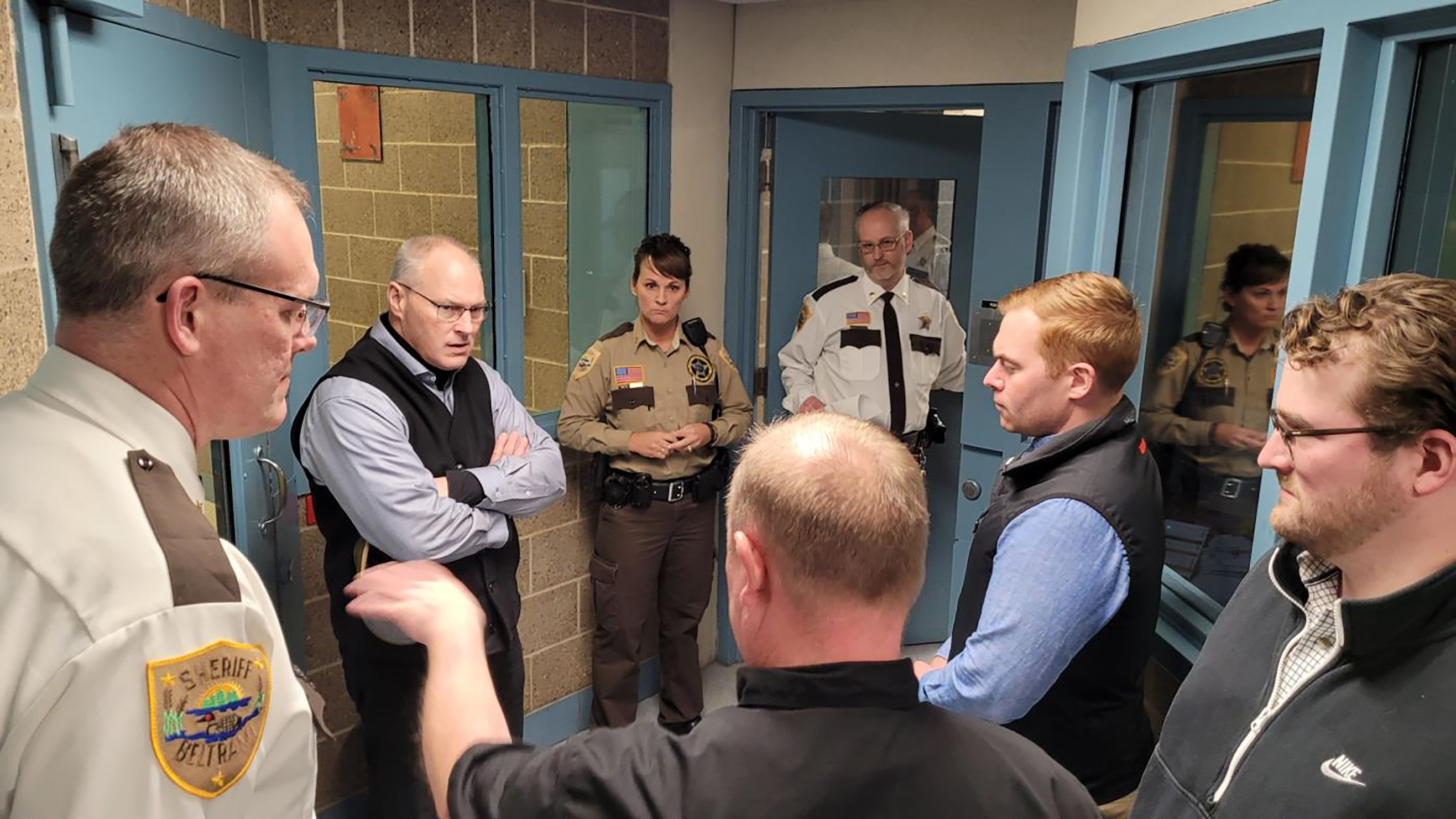 Rep. Pete Stauber tours Beltrami County Jail during visit to Bemidji - Vimarsana News