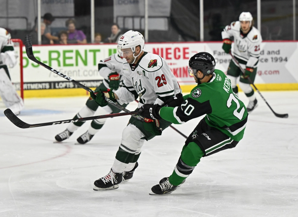Minnesota native Steven Fogarty finally makes his return to Xcel Energy Center - Vimarsana News