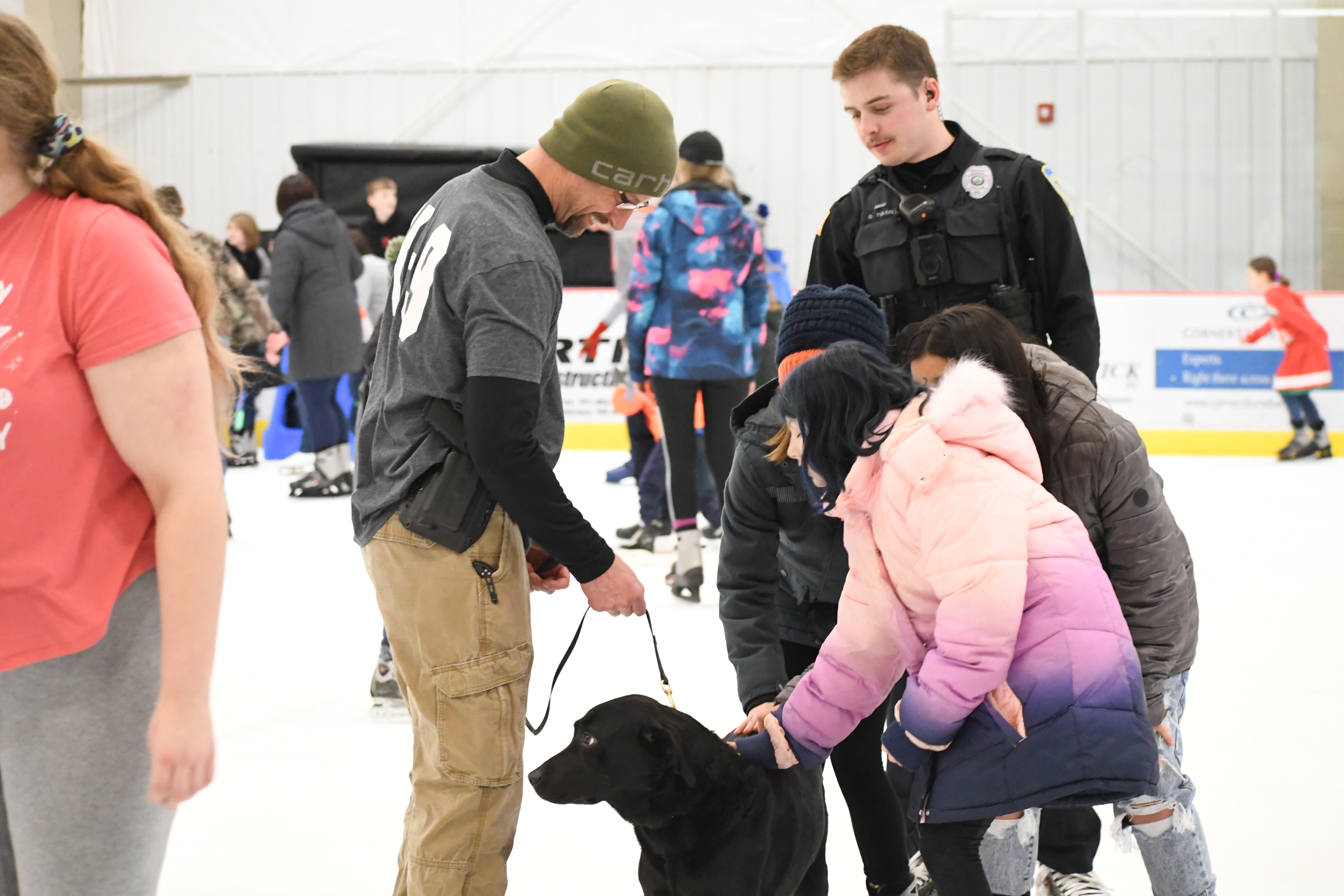 Nearly 400 flock to ice rink for 3rd Annual Skate with a Cop - Vimarsana News