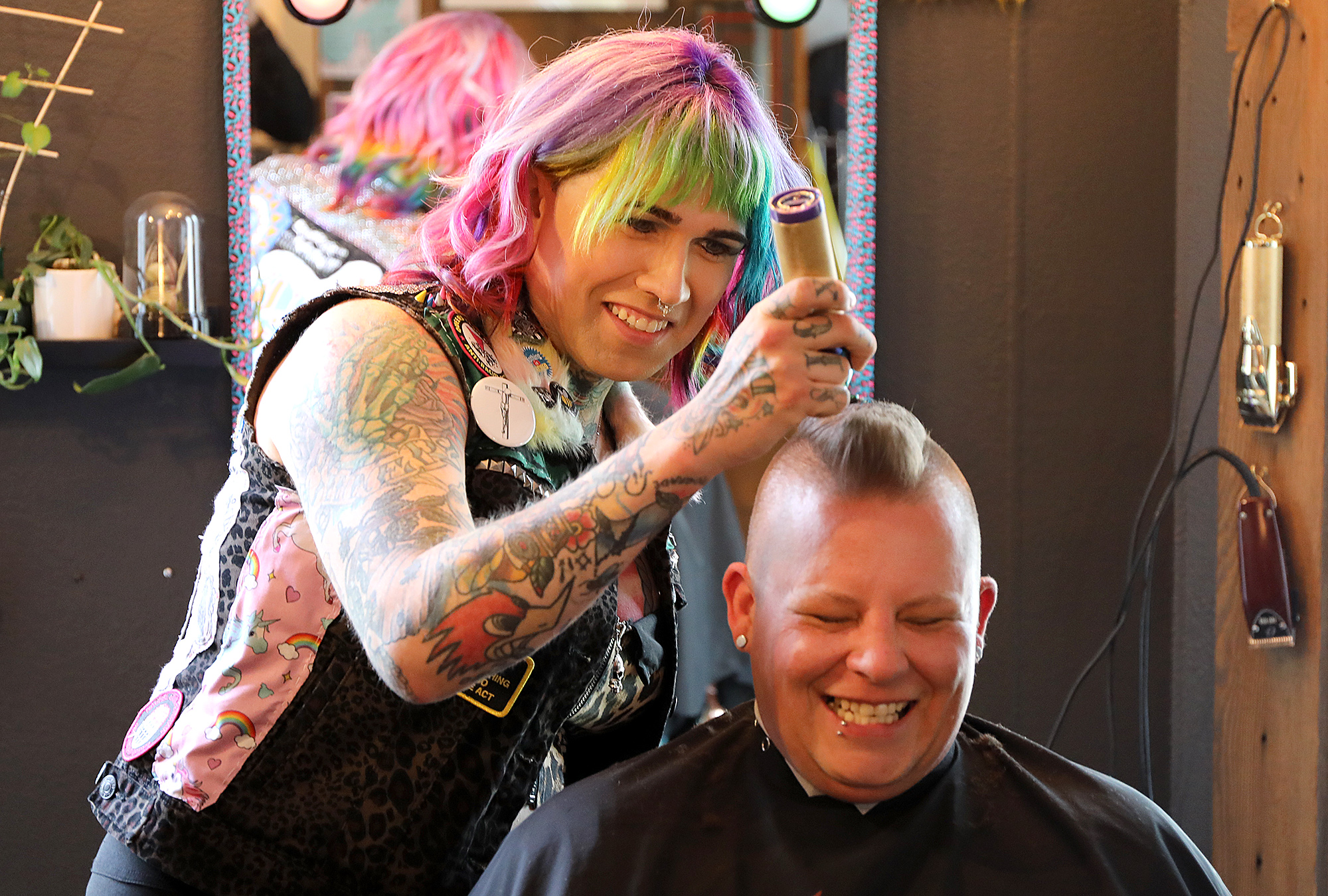 Duluth woman changes barbershop culture - Vimarsana News