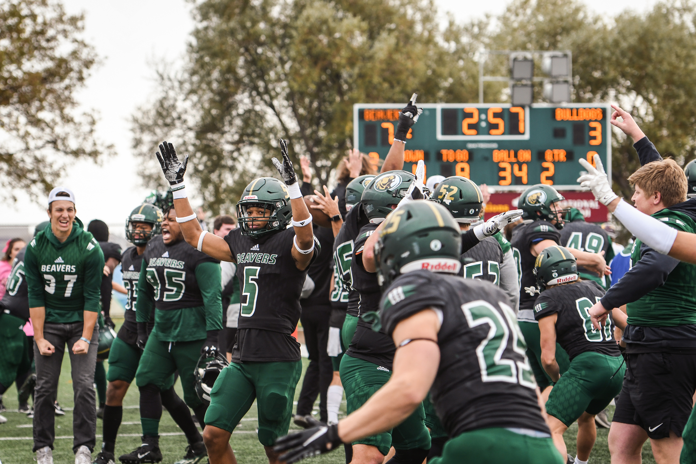 FOOTBALL: Beavers storm divisional hierarchy, blow out Minnesota Duluth 41-16 - Vimarsana News