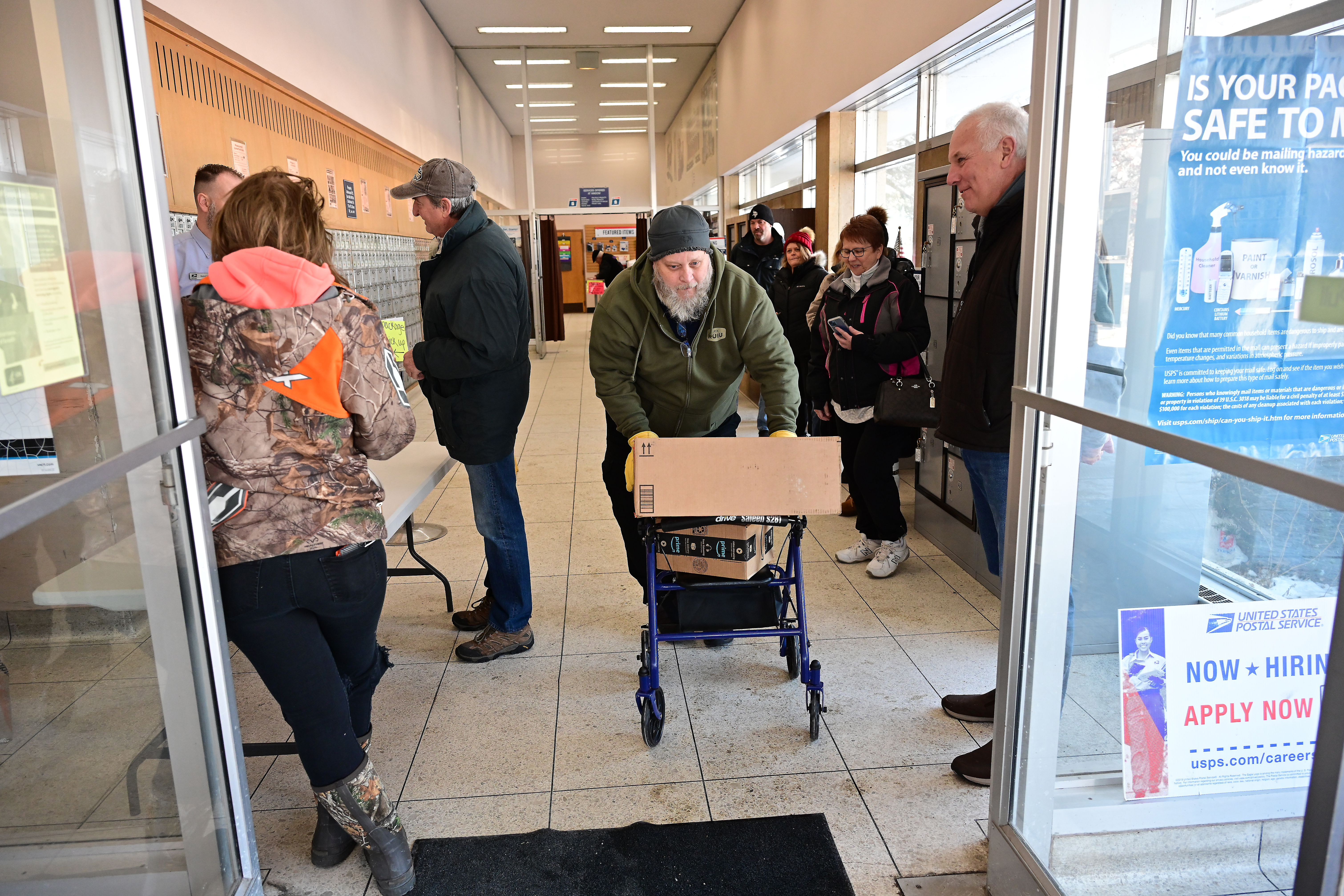 Mail delivery challenges increase during holiday season - Vimarsana News