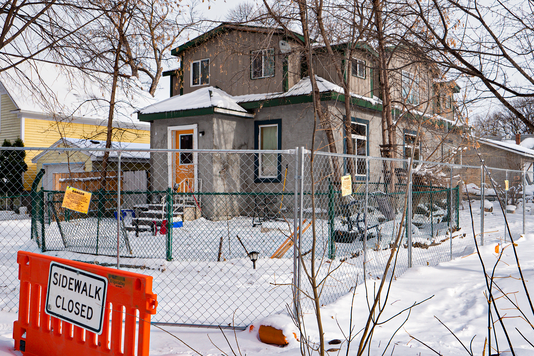 Fargo a step closer to demolishing dangerous home where owner refuses to leave - Vimarsana News