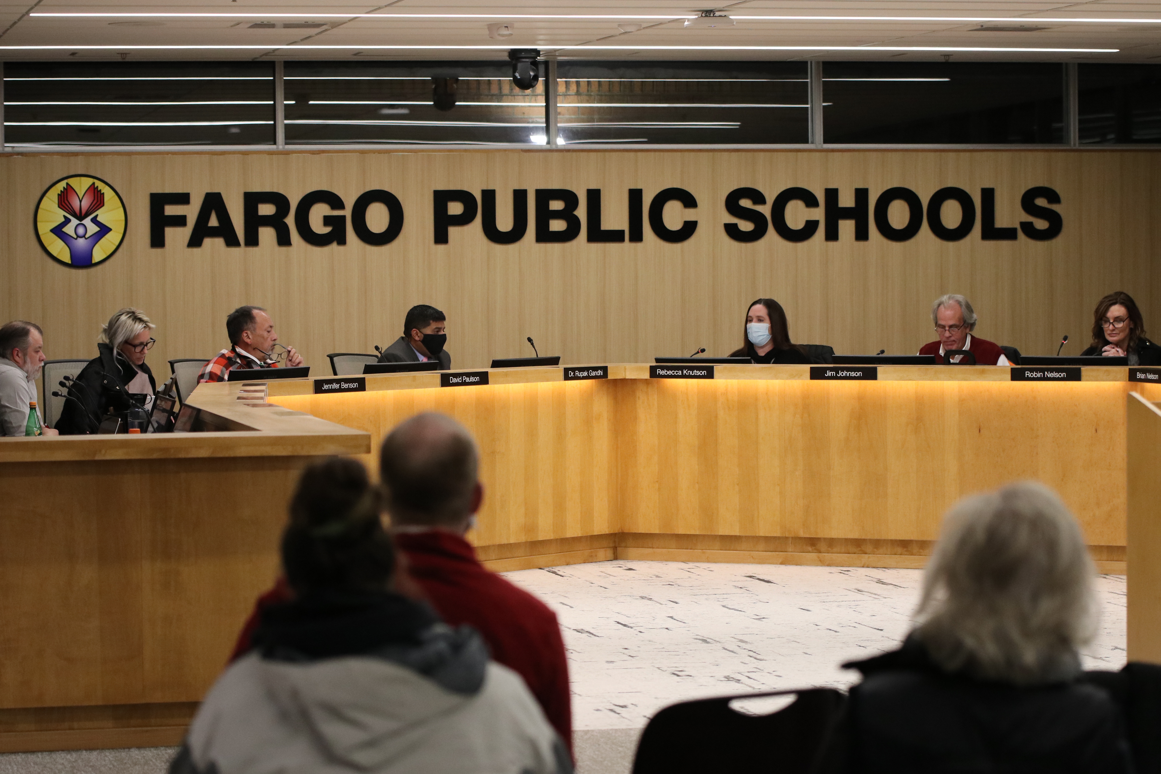 Most Fargo, West Fargo school board incumbents tight-lipped on reelection intentions - Vimarsana News