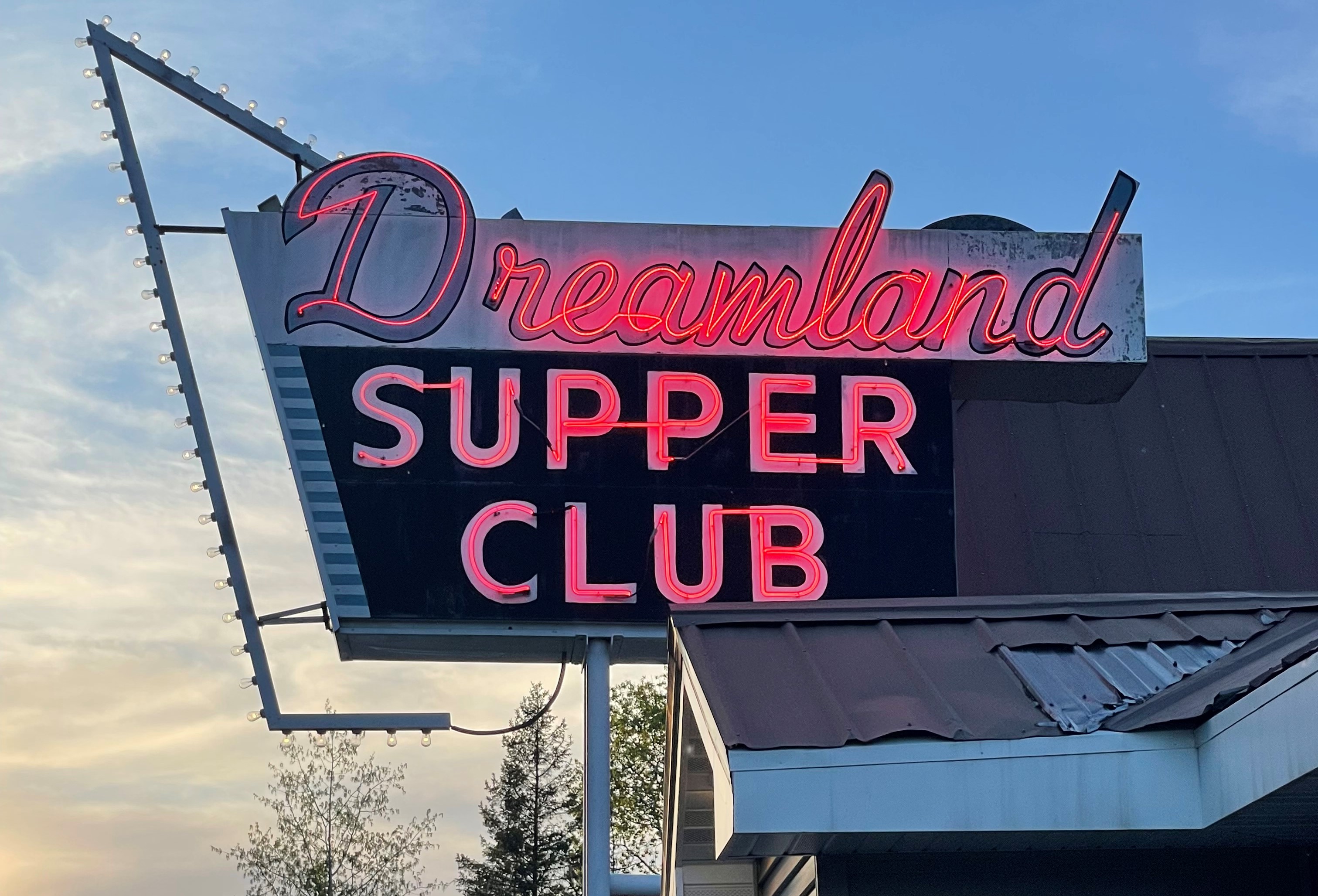 The Old Fashioned: 'I'll have the juice' at Dreamland - Superior Telegram | News, weather, sports from Superior Wisconsin - Vimarsana News
