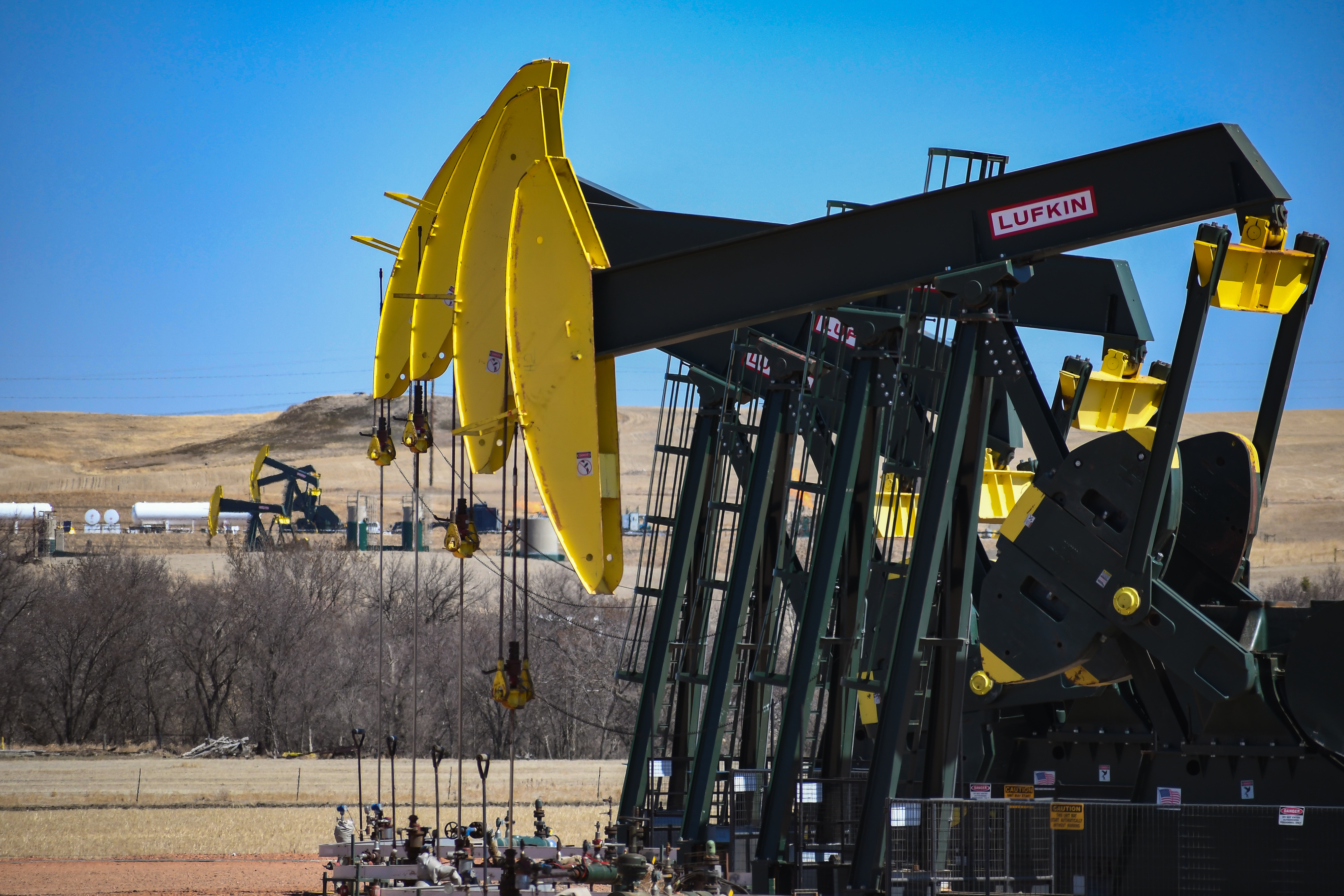 North Dakota sees declines in oil and gas production - Vimarsana News