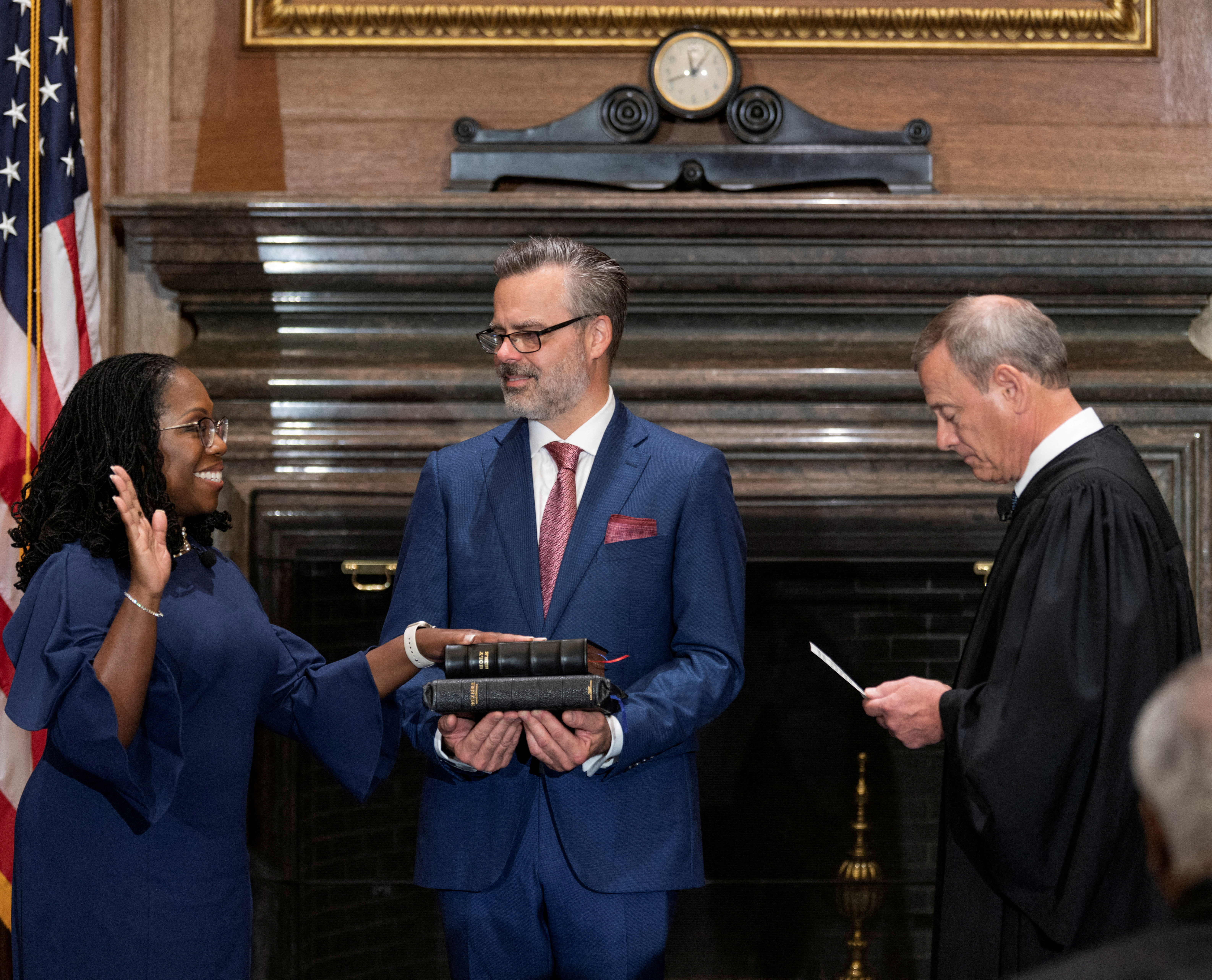 Ketanji Brown Jackson sworn in as first Black woman on U.S. Supreme Court - Vimarsana News