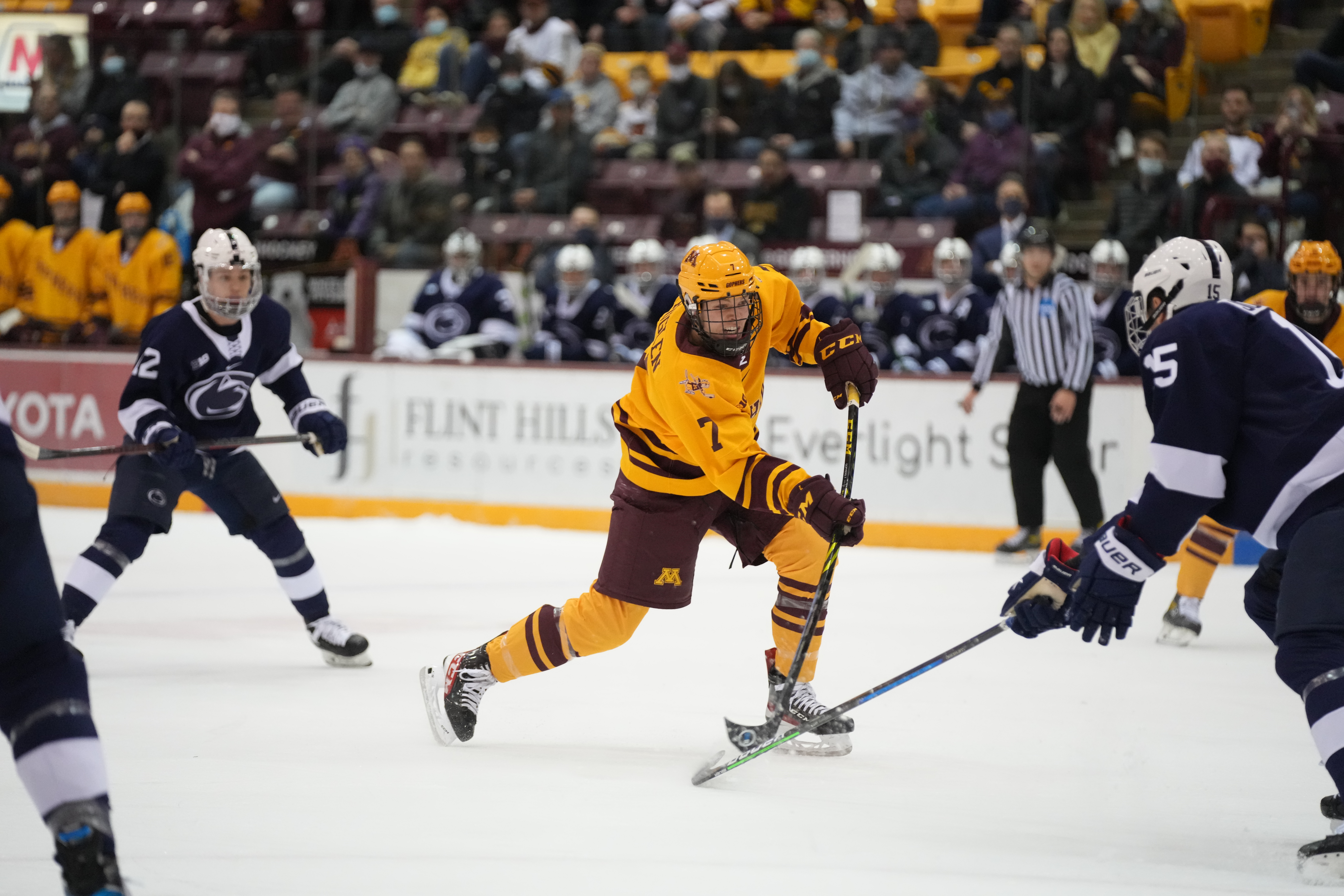 On a roll, Gophers look for a change of fortunes at Penn State - Vimarsana News