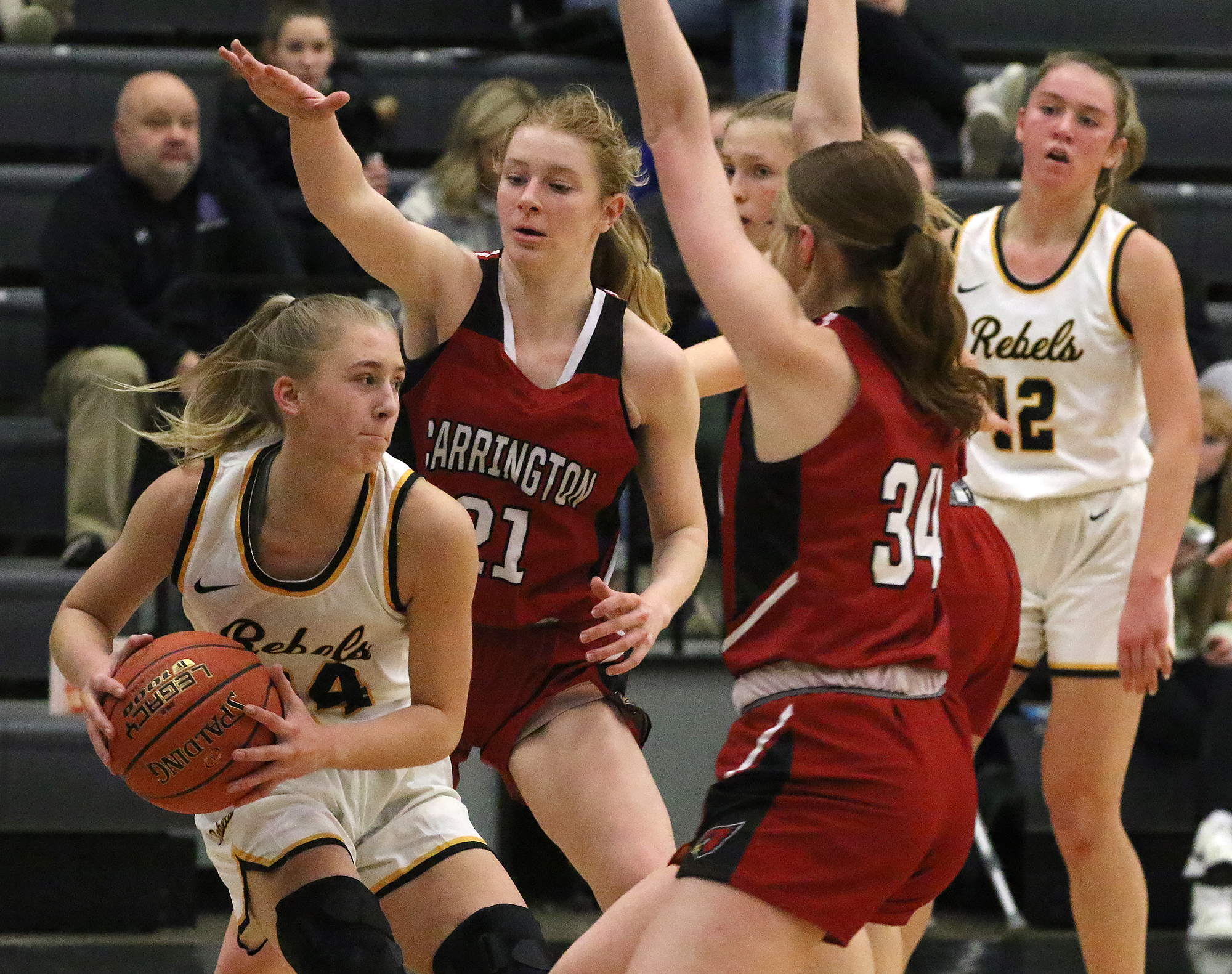 Mathern cousins helping top 10 Rebels to early season success - Vimarsana News