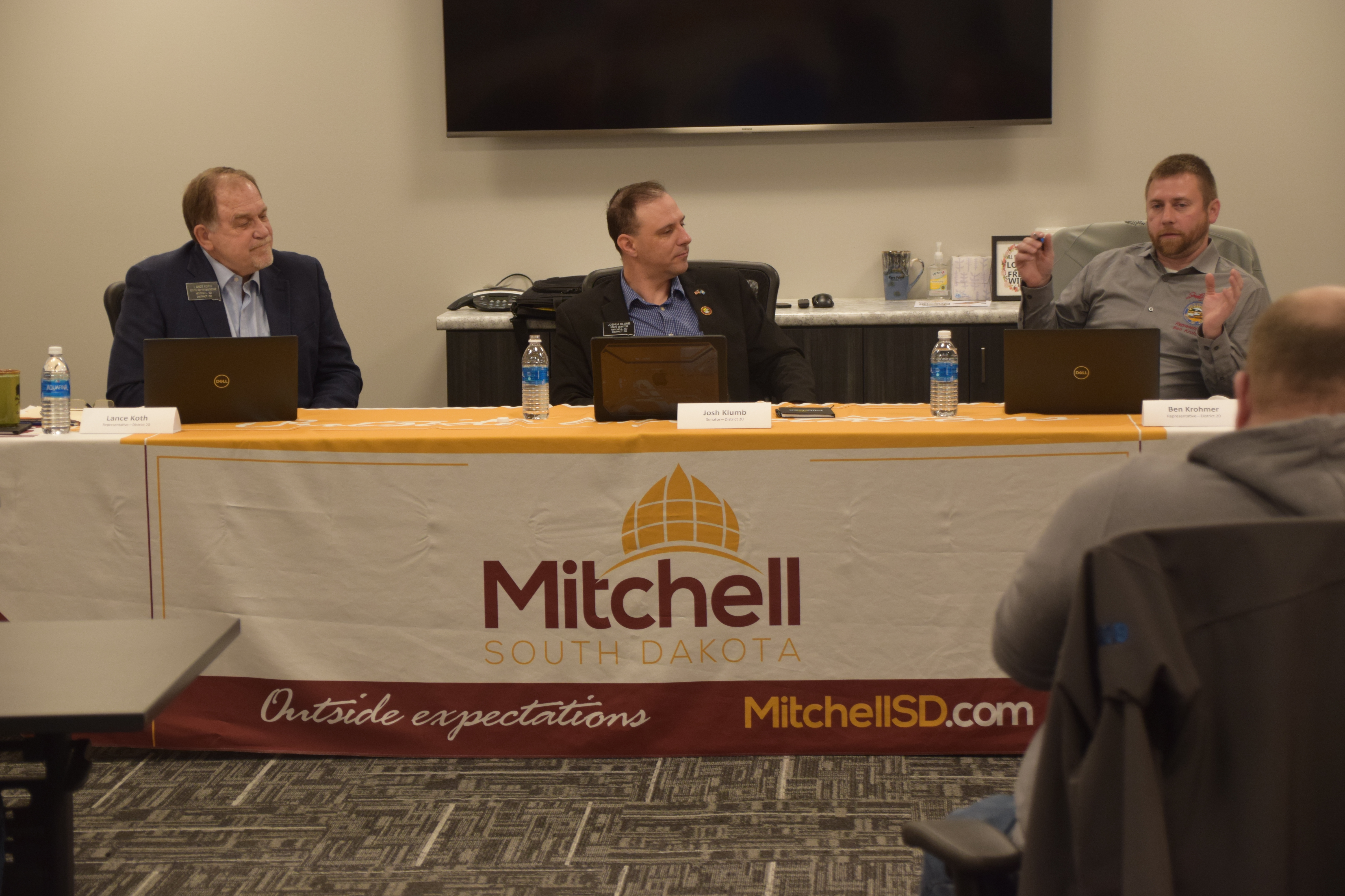 Mitchell-area legislators touch on taxing, spending in session's first public forum - Vimarsana News