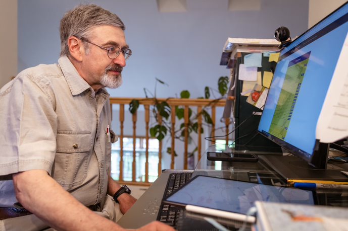 Making the connection: UWS professor launches tutoring platform for Ukrainian students - Vimarsana News