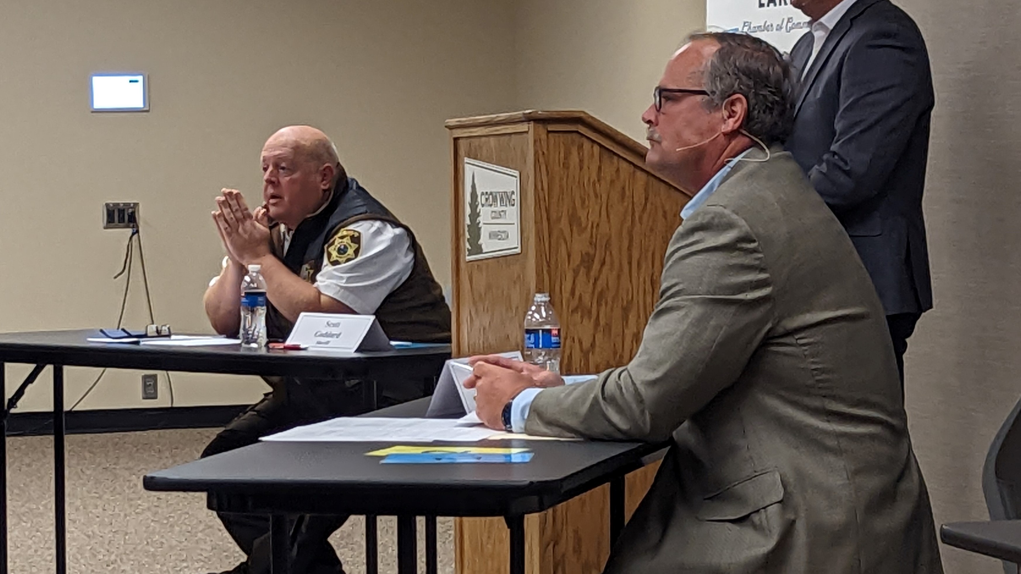 Crow Wing County sheriff candidates offer 'different approaches' at forum - Vimarsana News
