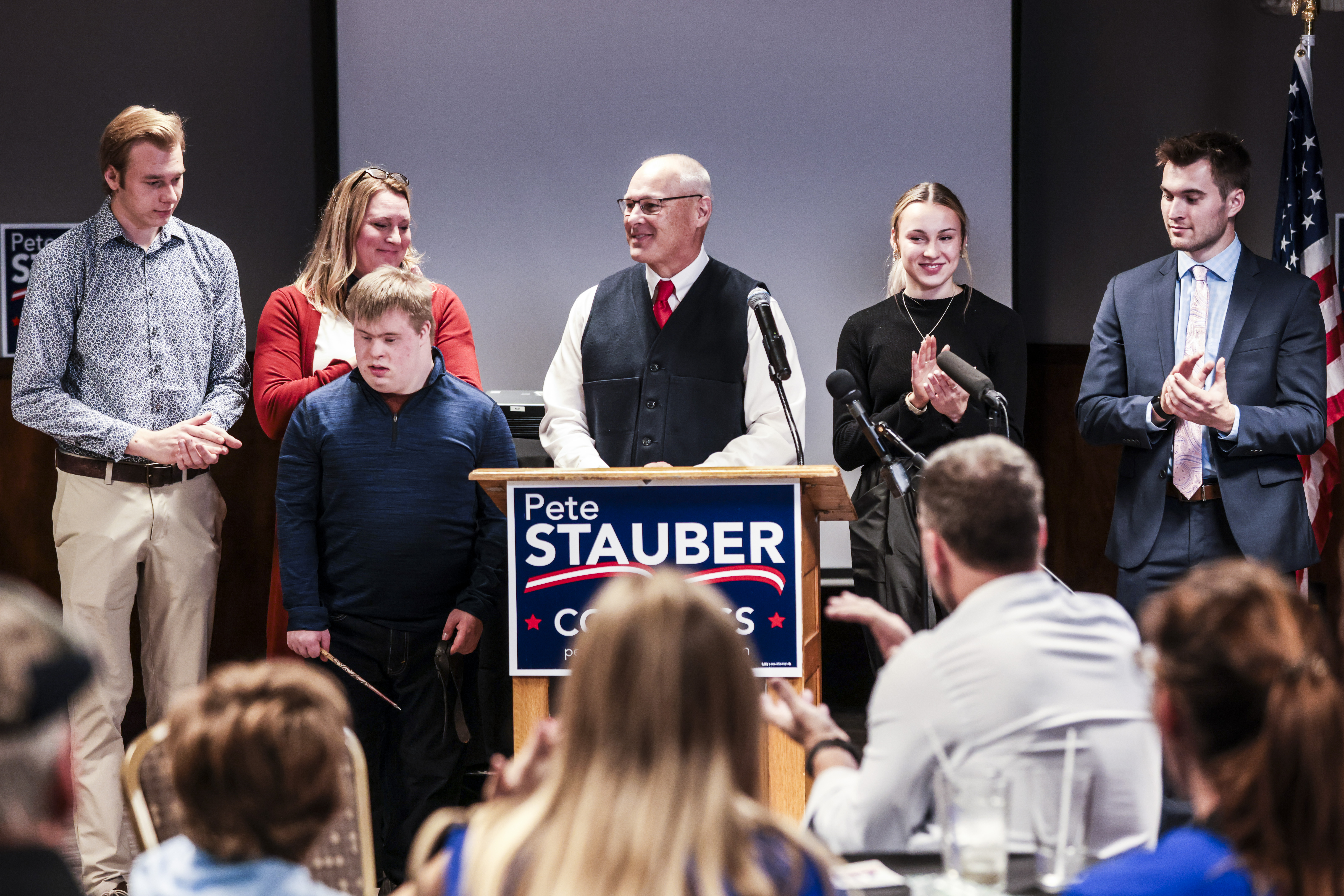 8th Congressional District: Stauber leads Schultz - Vimarsana News