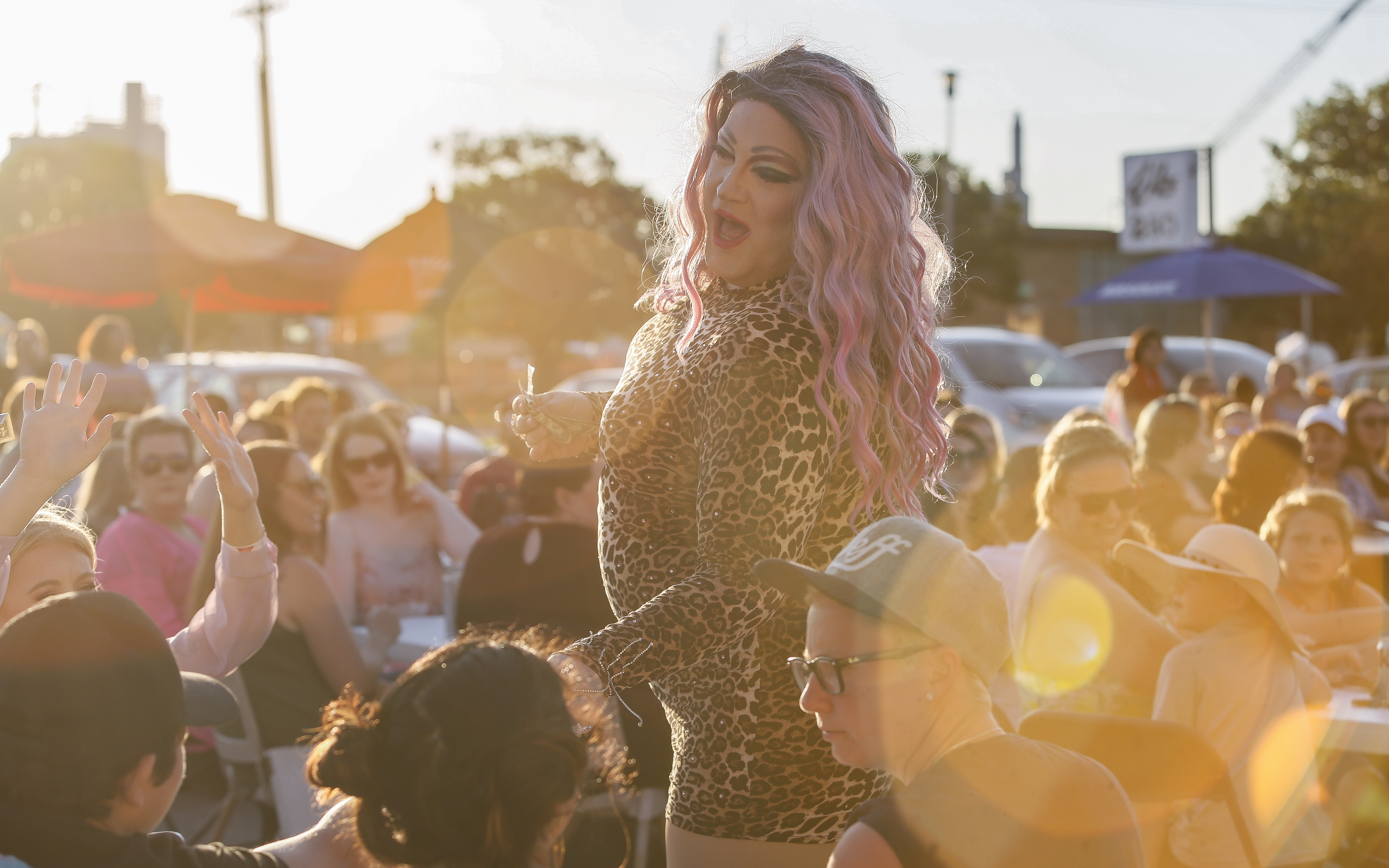 Drag shows at Fargo Elks appear to be in jeopardy - Vimarsana News
